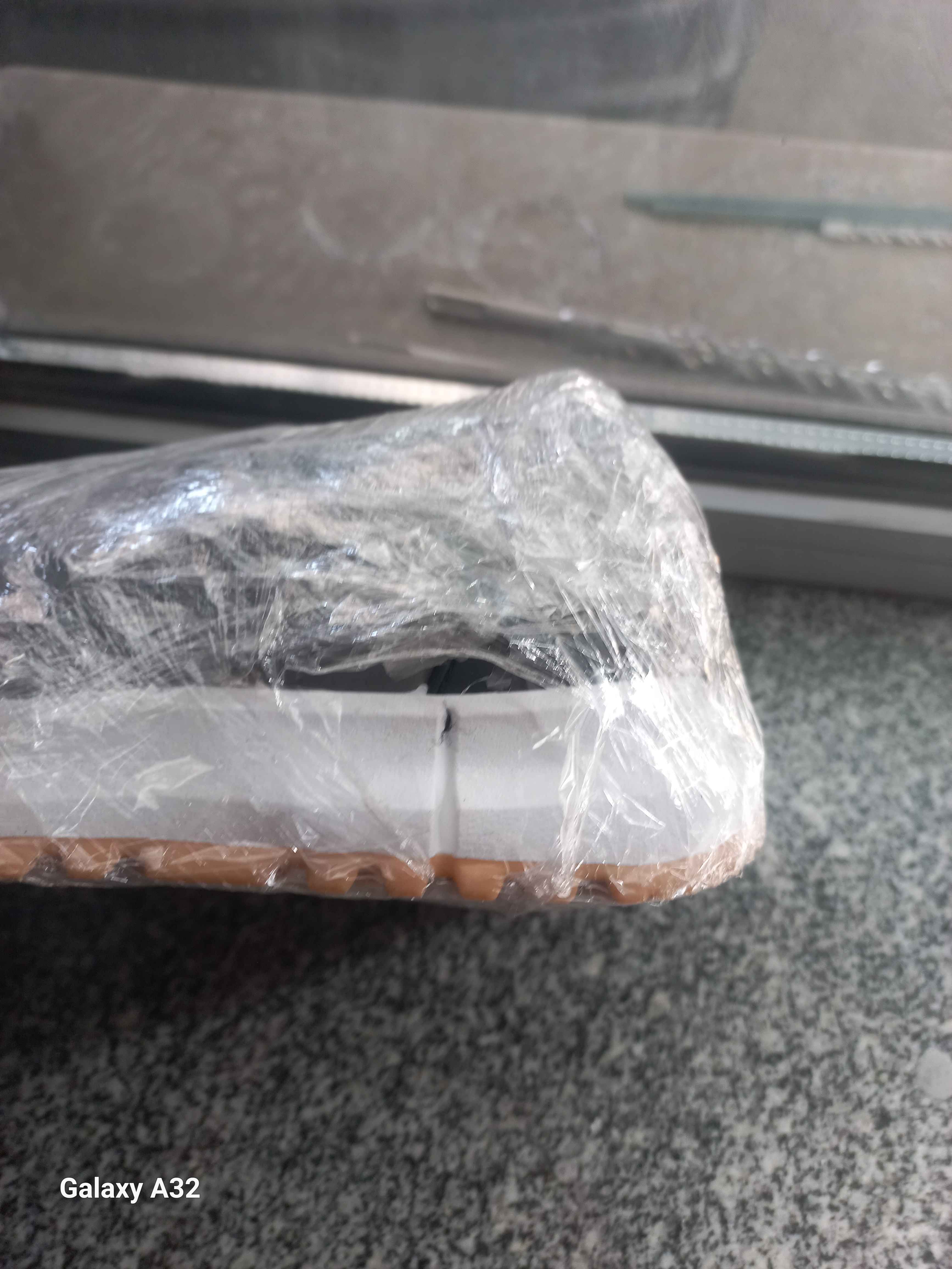 O'g'il va qiz bolalar uchun 29-34 o'lchamdagi krossovkalar