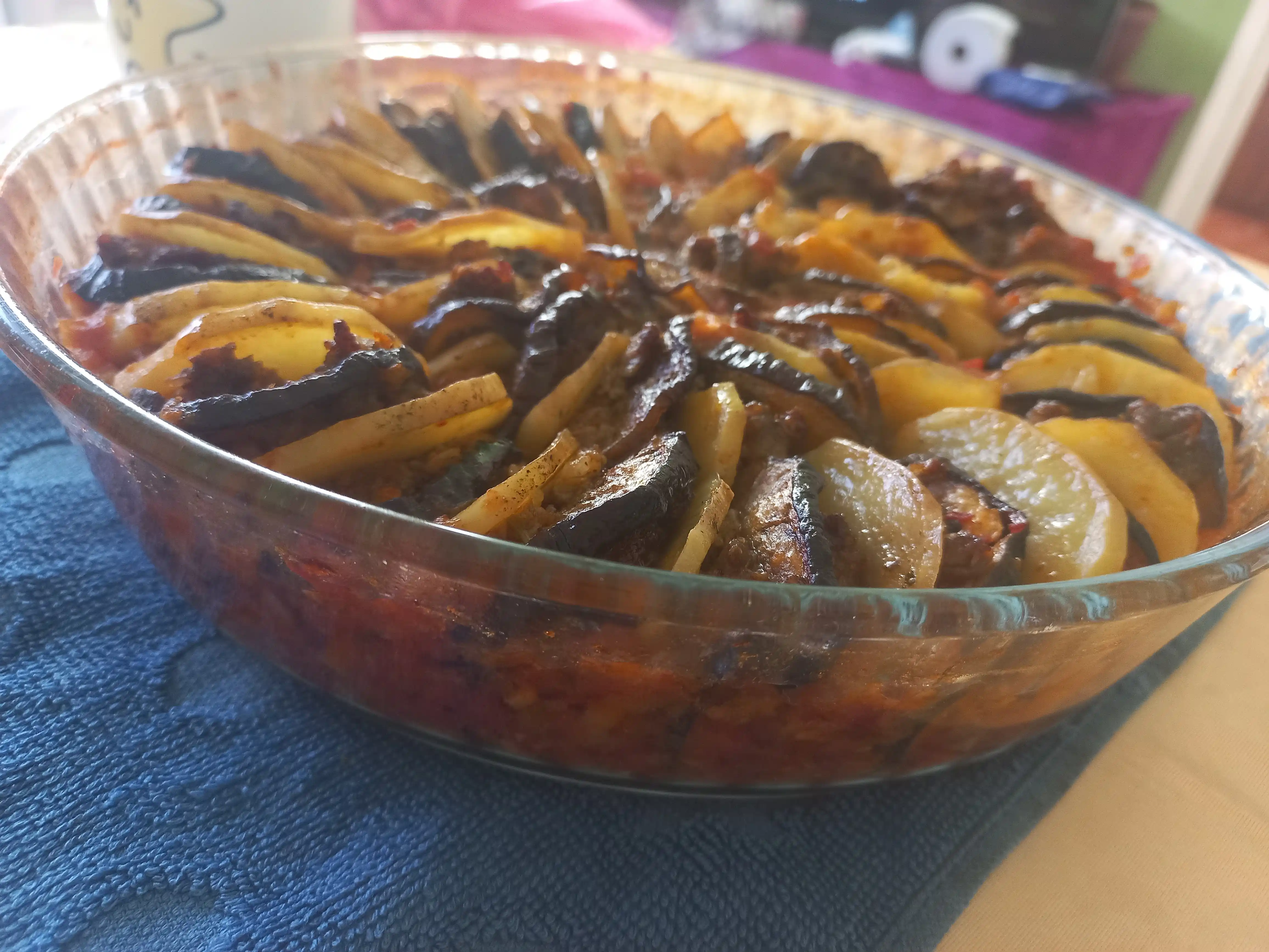Shishali idish, shakli qirrali pechta pishirish uchun PYREX, 26 sm