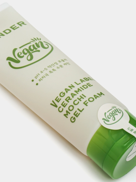 Пенка для умывания Wonder Vegan Label Ceramide Mochi Low pH Gel Foam, 180 мл