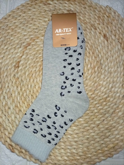 AR-TEX ayollar paypog‘i: yarim jun, issiq, xol-xol naqshli, 36-40 o‘lcham - 