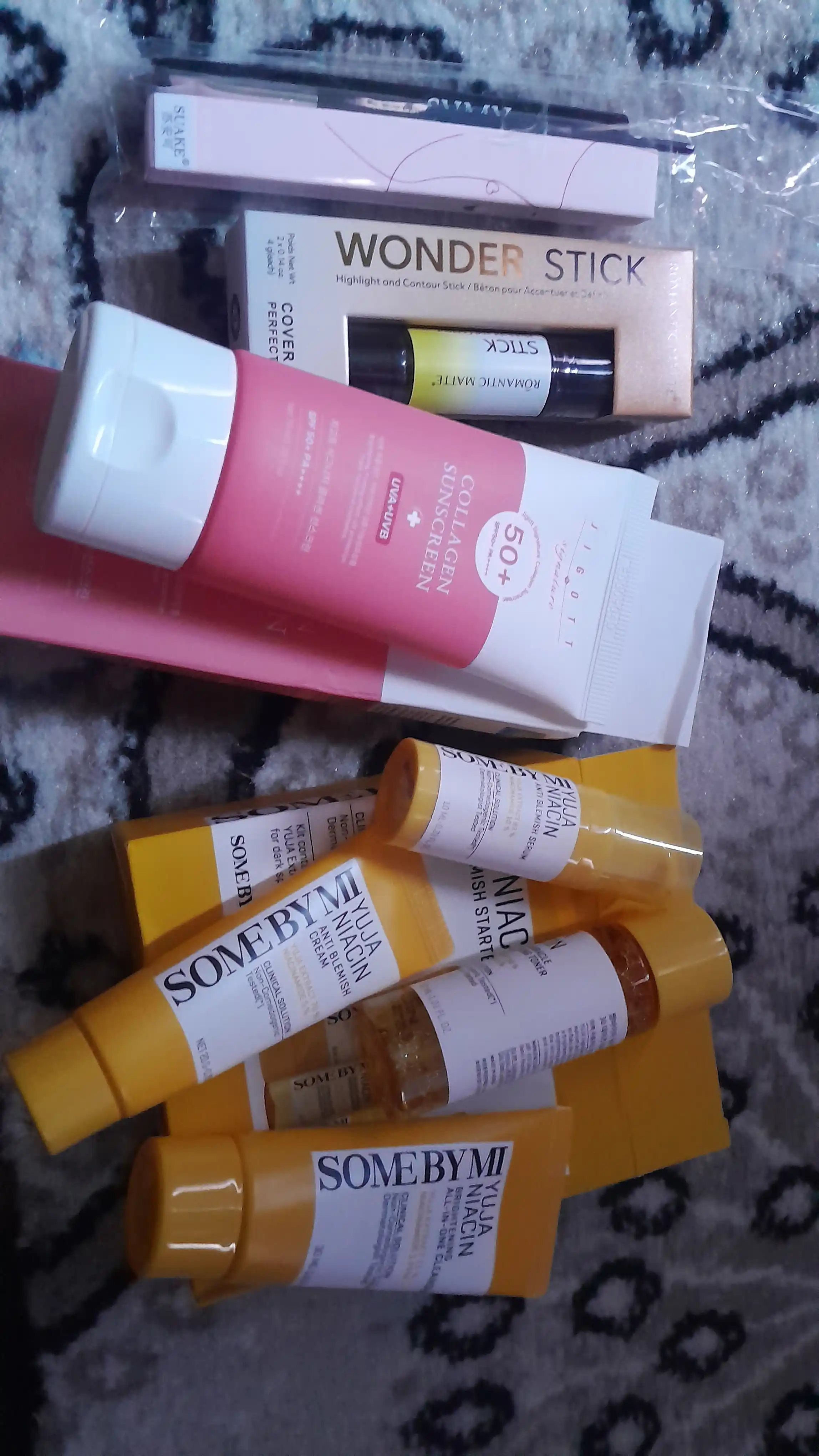 Quyoshdan himoya qiluvchi krem Jigott Collagen, Tea tree sunscreen SPF 50+ PA++++ 70 ml