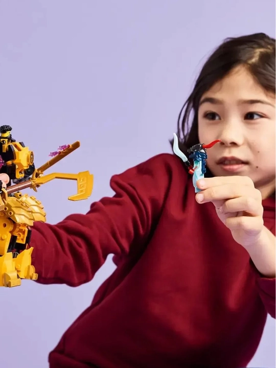 Конструктор LEGO NINJAGO Боевой робот Круджитсу Арина 213 дет., 71839