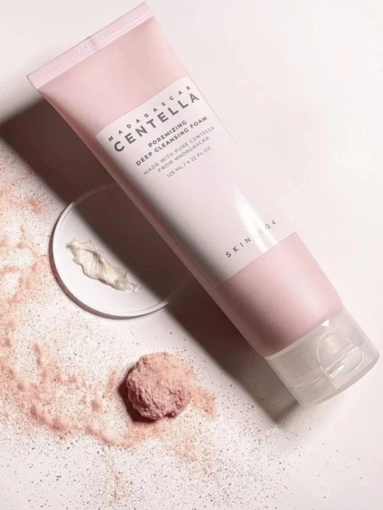 Sentella va Himolay tuzi bilan yuvish ko‘pik SKIN1004 Poremizing Deep Cleansing Foam