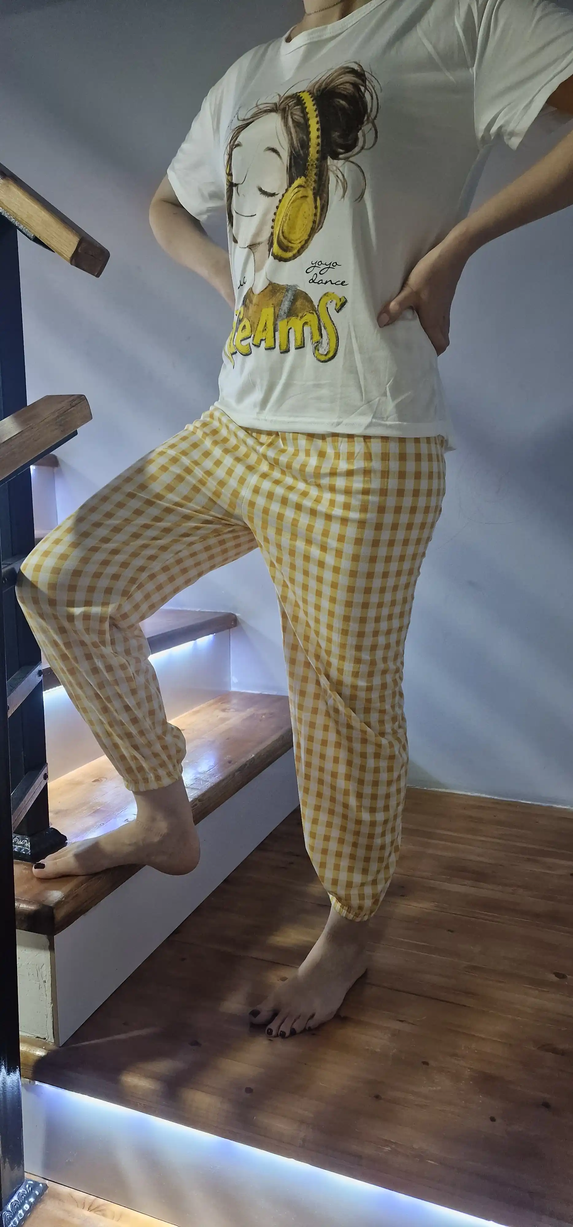 Ayollar va qizlar uchun pijama to‘plami, ko‘ylak va shim, kichik o‘lchamli