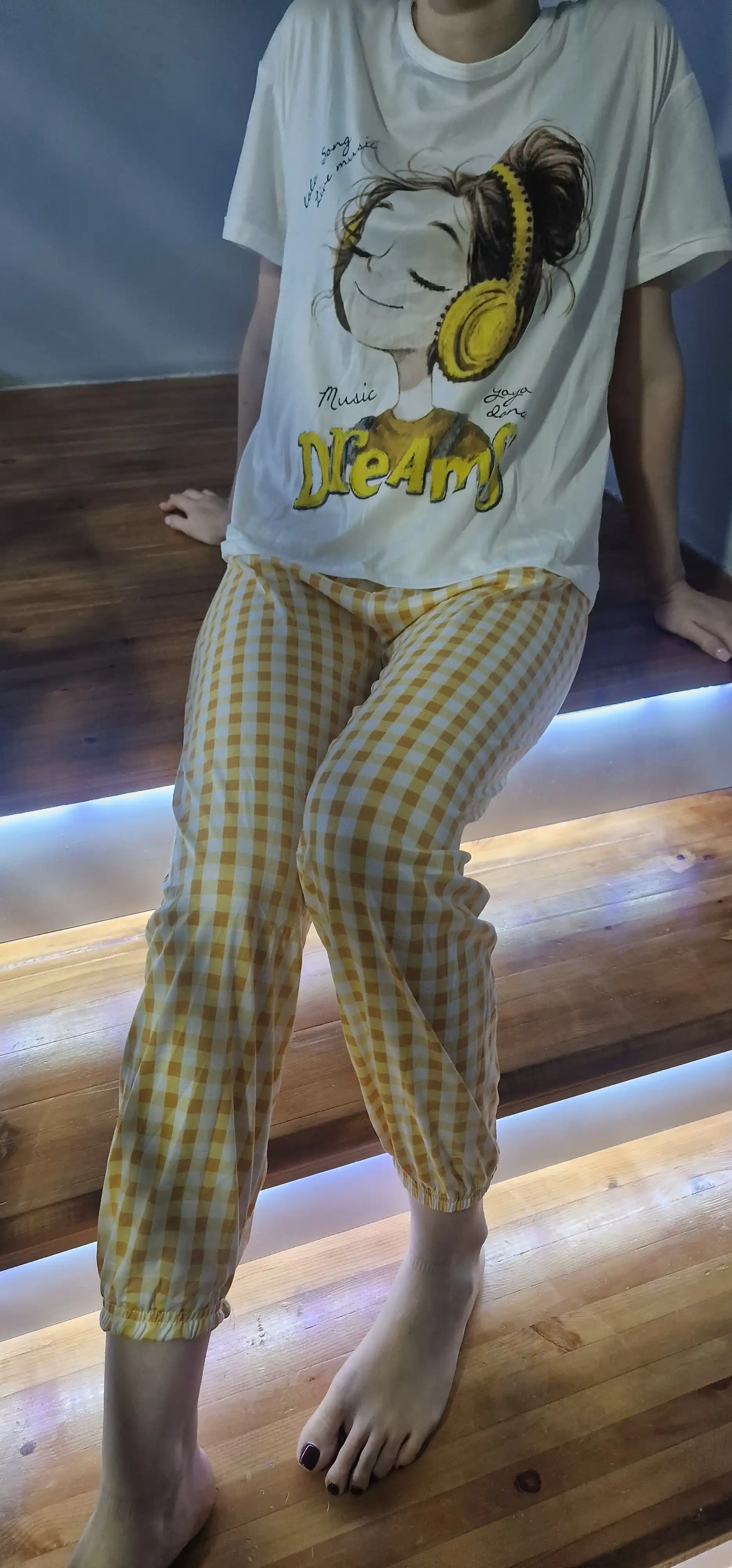 Ayollar va qizlar uchun pijama to‘plami, ko‘ylak va shim, kichik o‘lchamli
