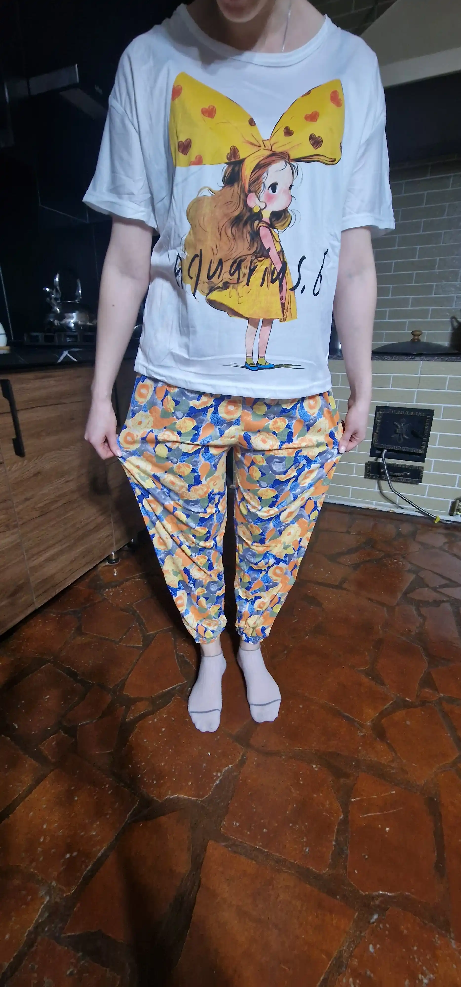 Ayollar va qizlar uchun pijama to‘plami, ko‘ylak va shim, kichik o‘lchamli
