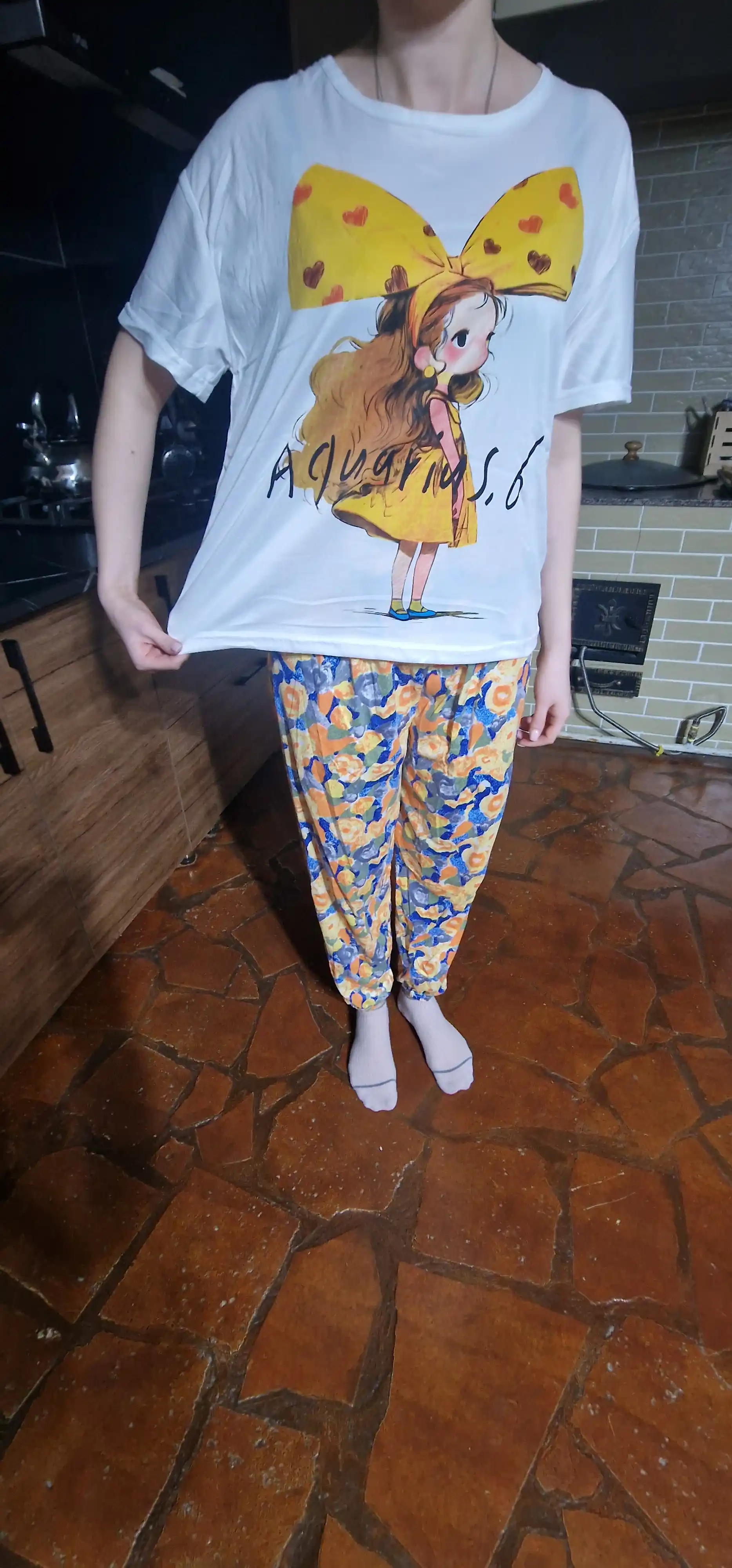 Ayollar va qizlar uchun pijama to‘plami, ko‘ylak va shim, kichik o‘lchamli