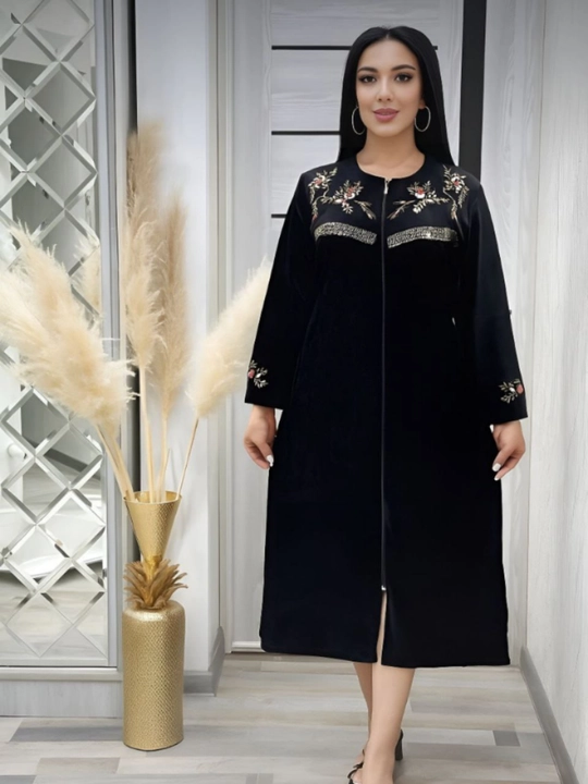 Ayollar uchun velvetdan uy xalati - 