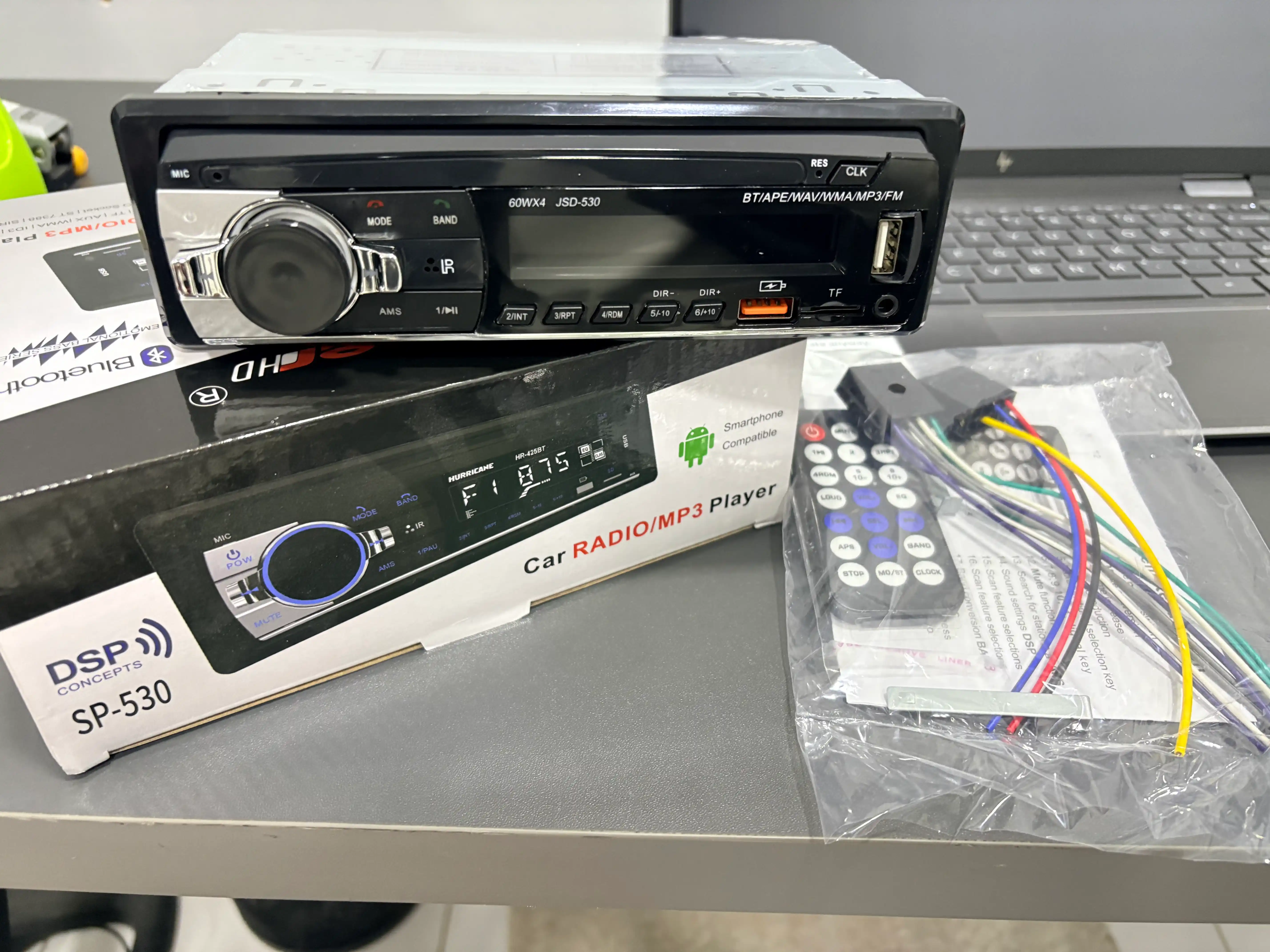 Pioneer avto magnitafon universal Blutus fleshka aux radio bor ovozi 63 gacham 12 volt