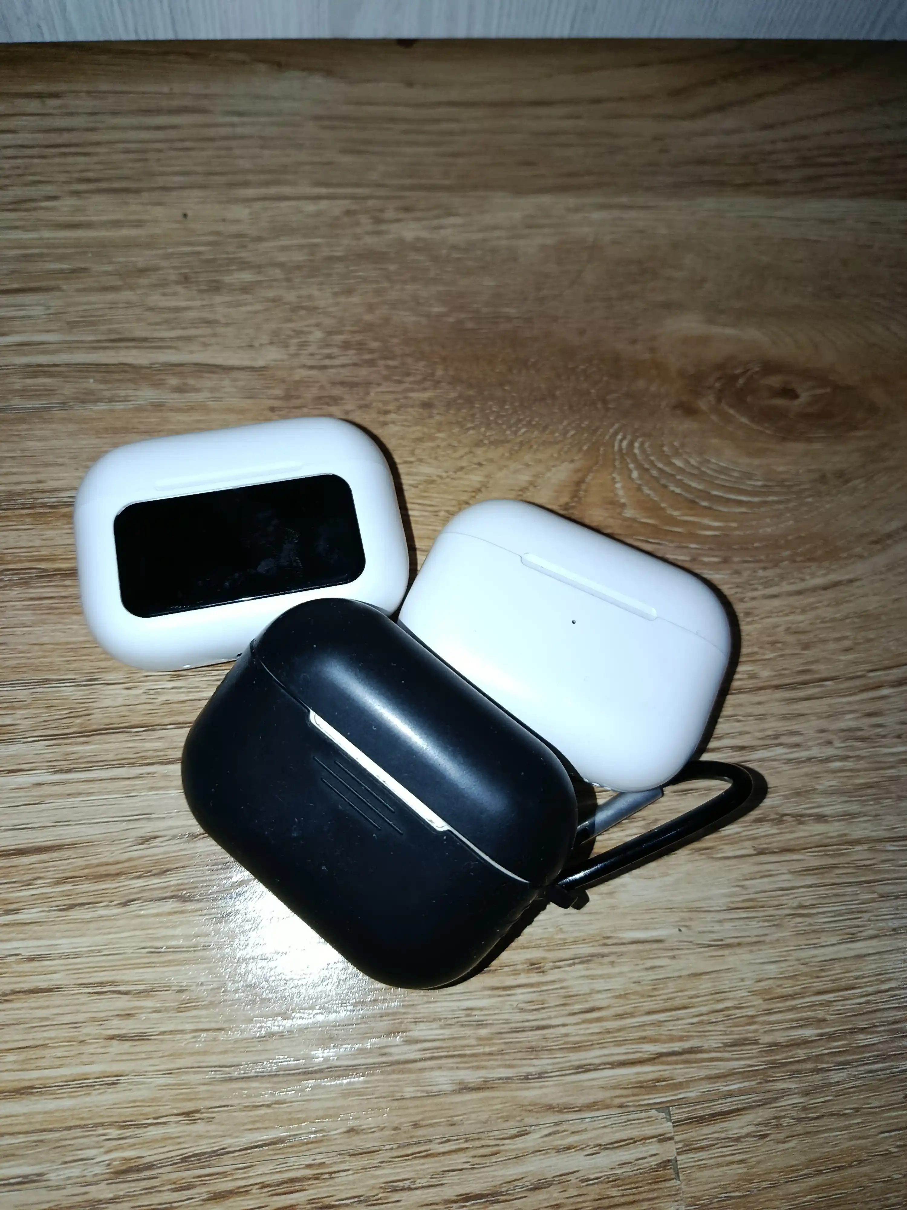 Sensorli displeyli TWS simsiz quloqchinlar (naushnik) Bluetooth 5.4iPhone va Android uchun