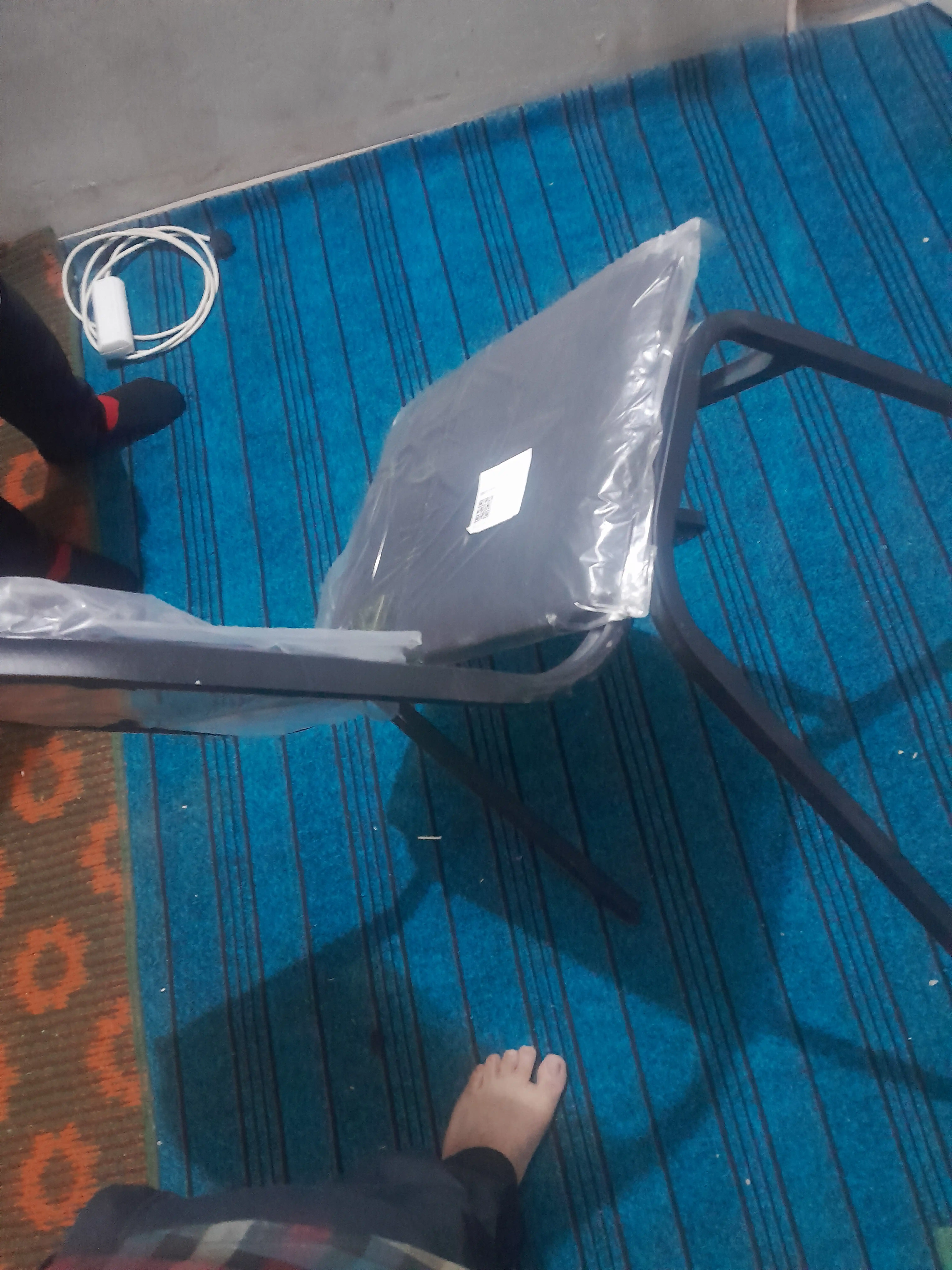 Turon stul, ofis, majlis zallari, ta'lim uchun, 200 kg gacha