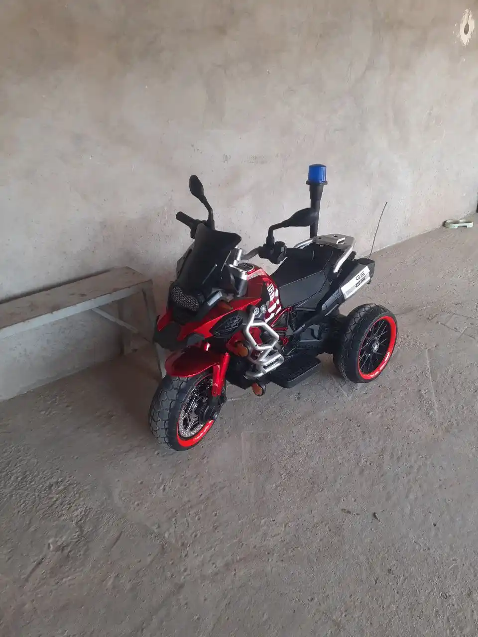 4 yoshdan 12 yoshgacha bo‘lgan bolalar uchun akkumulatordan ishlaydigan elektro mototsikl