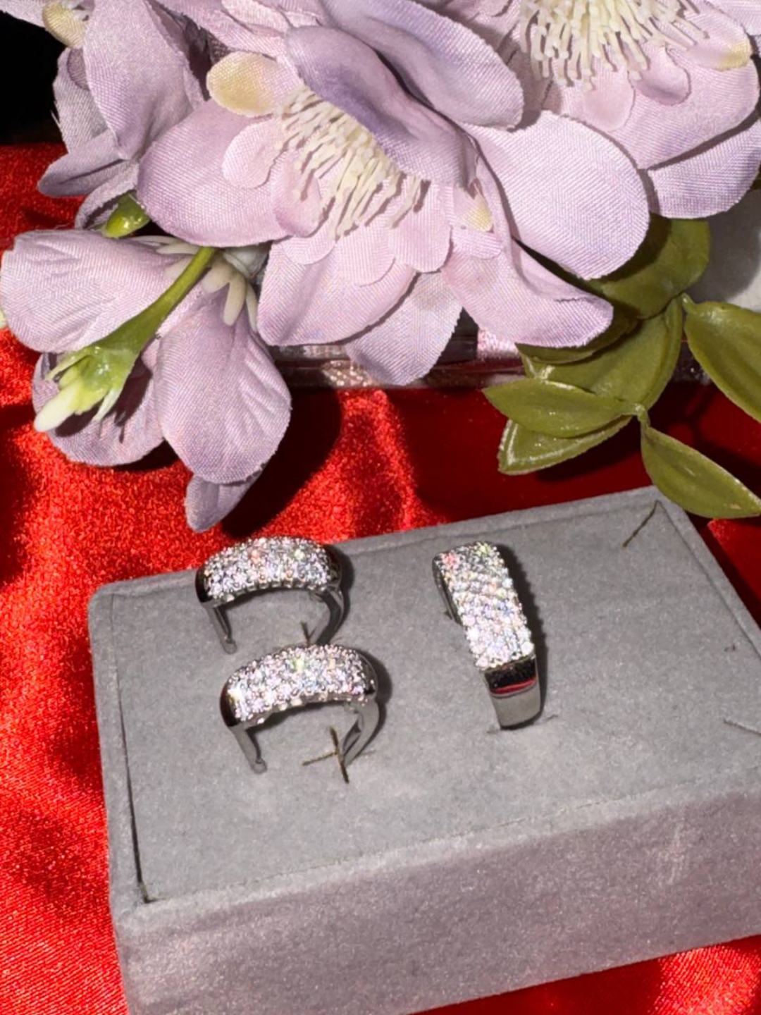 Silver Line Crystal Flow — элегантный комплект, созданный из сияния мелких фианитов - 