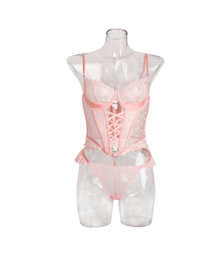 Qaynota va kelin oshiqlar yashirin kamera Yetuk onaning rus tilida katta kokraklari bor