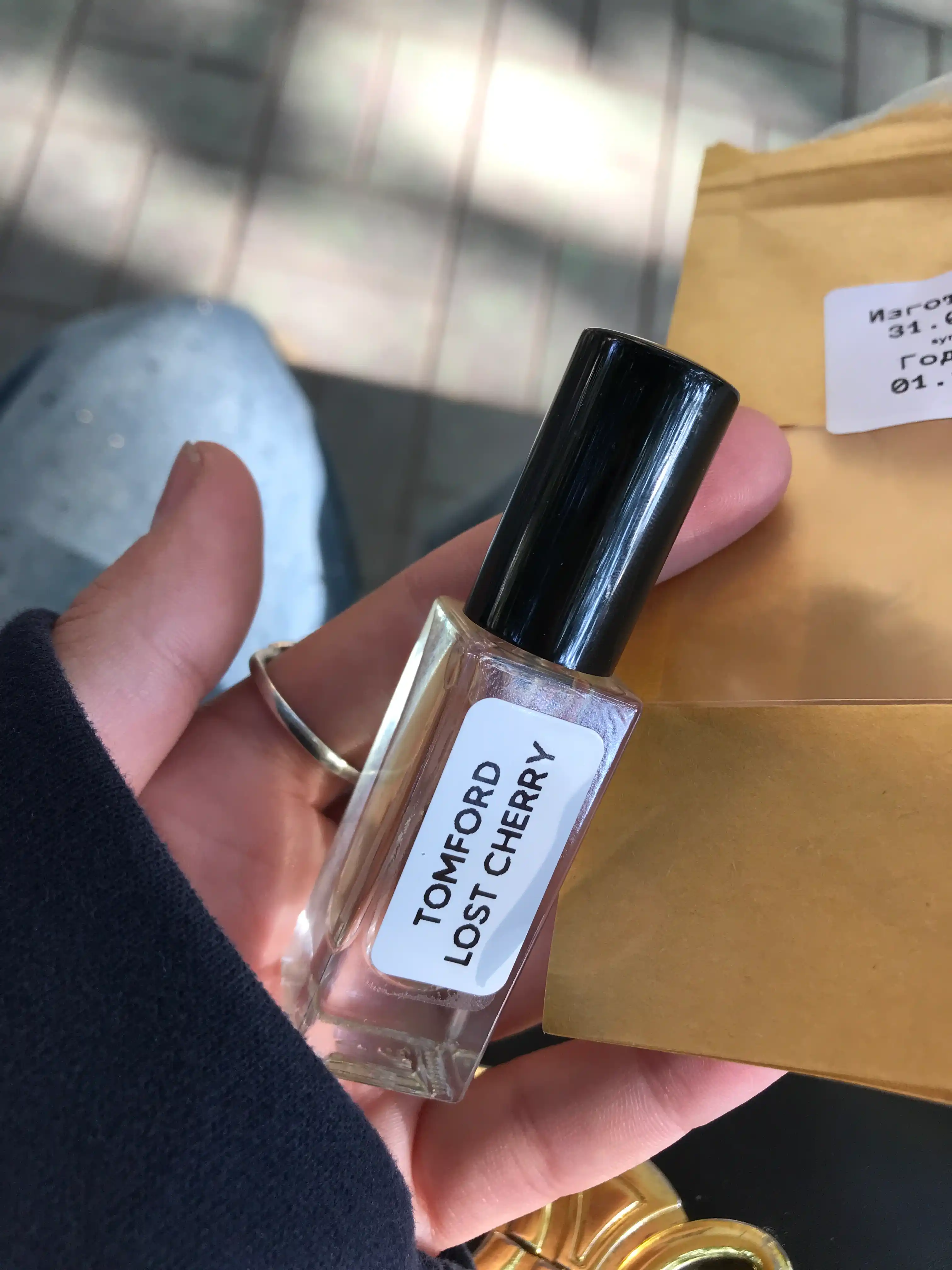 Parfyumlangan suvi Tom Ford Lost Cherry, 5, 10, 100 ml