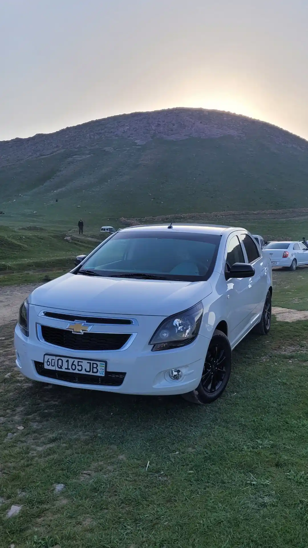 Универсальный подстаканник для автомобилей