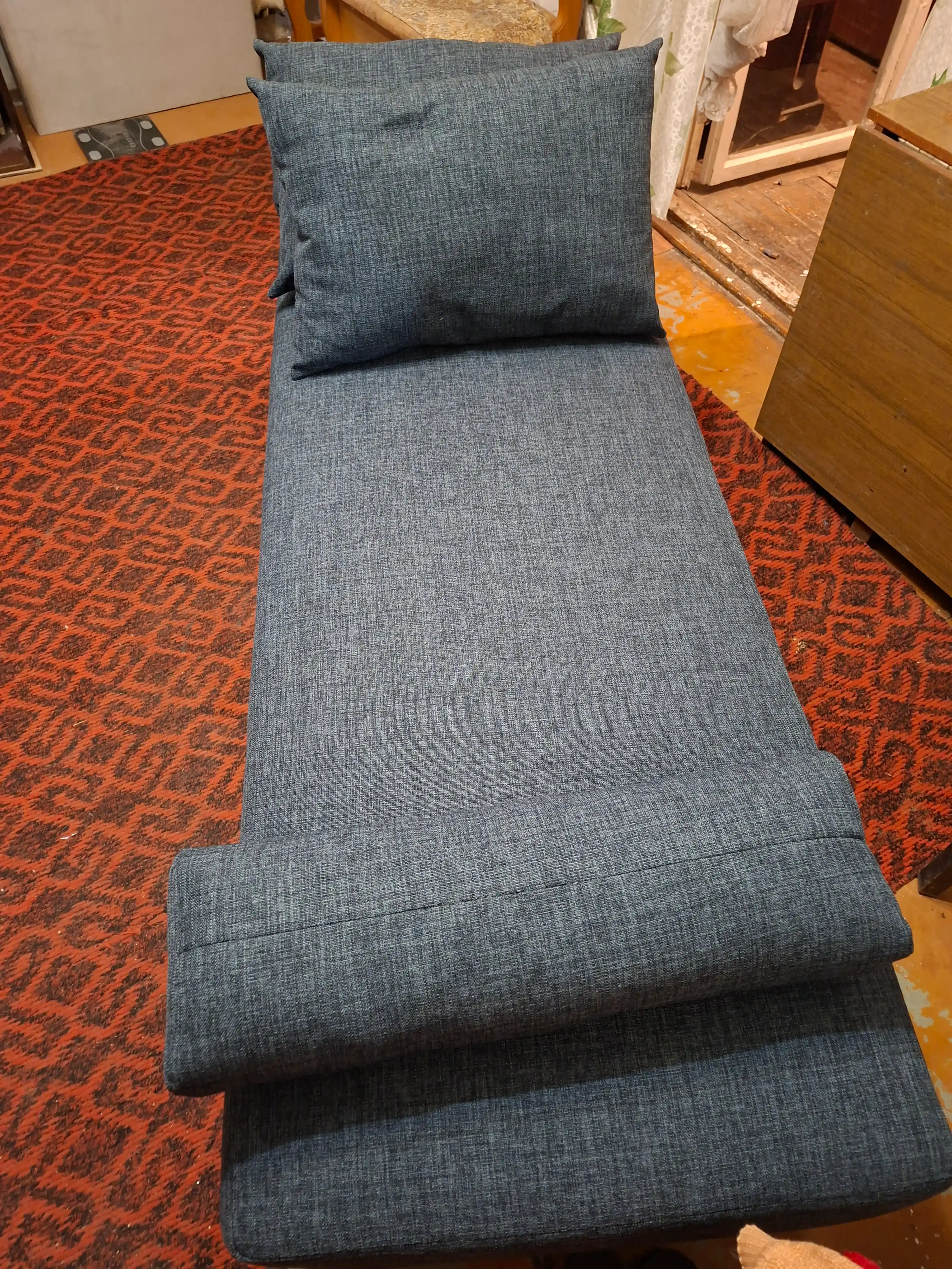 Karkassiz yig‘ma divan-karavot, 140 x 190