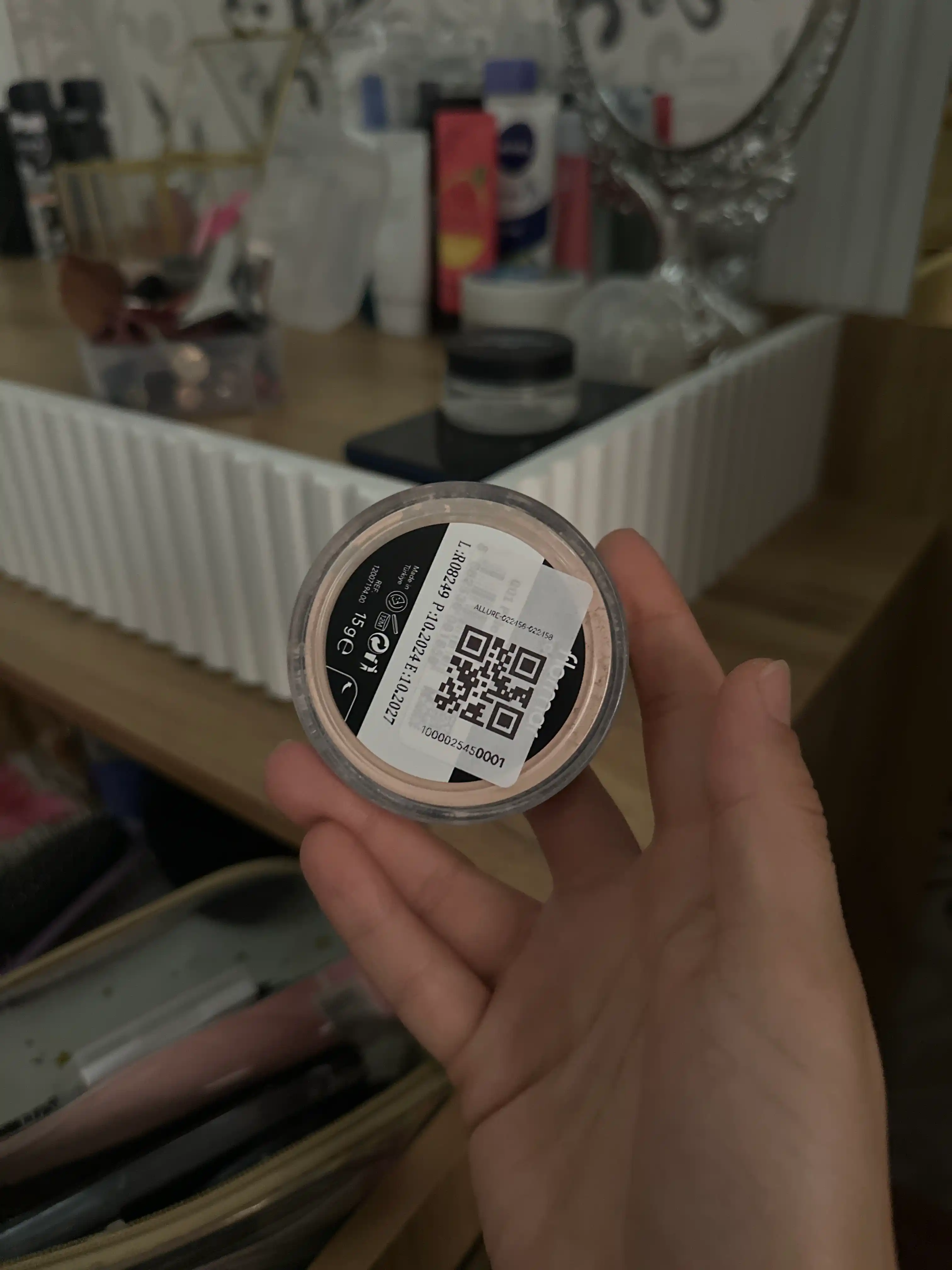 Sochiluvchan upa Flormar Loose Powder