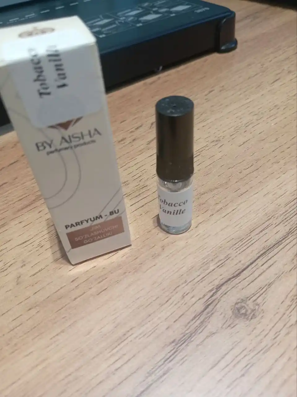 Erkaklar uchun parfyumlangan suv Tobacco Vanille asoslangan,3ml,5ml,10ml,20ml,30ml,100ml
