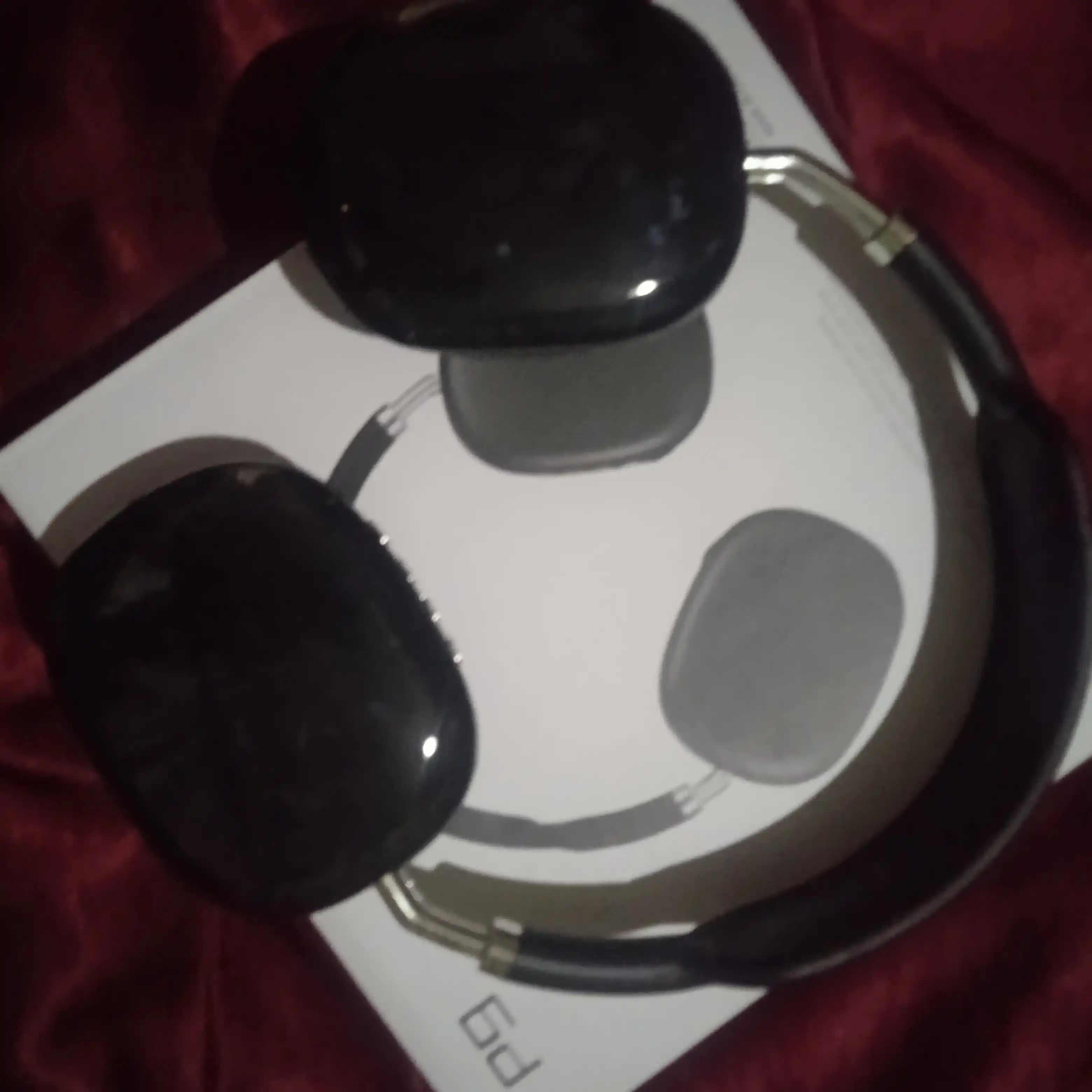 Simsiz Bluetooth quloqchinlar P9, to'liq o'lchamli, mikrofonli