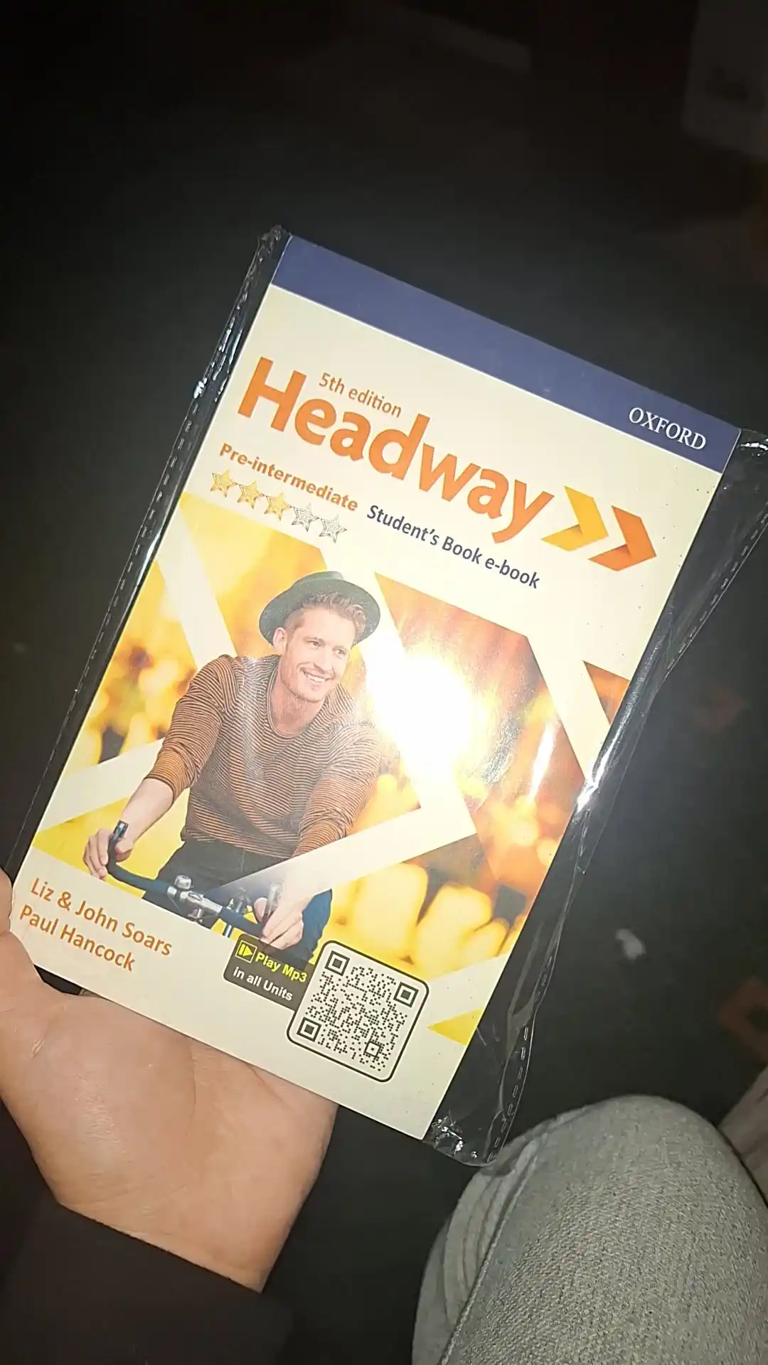 Headway Beginner, Elementary, Pre-intermediate Student's book 4th, 5th editon