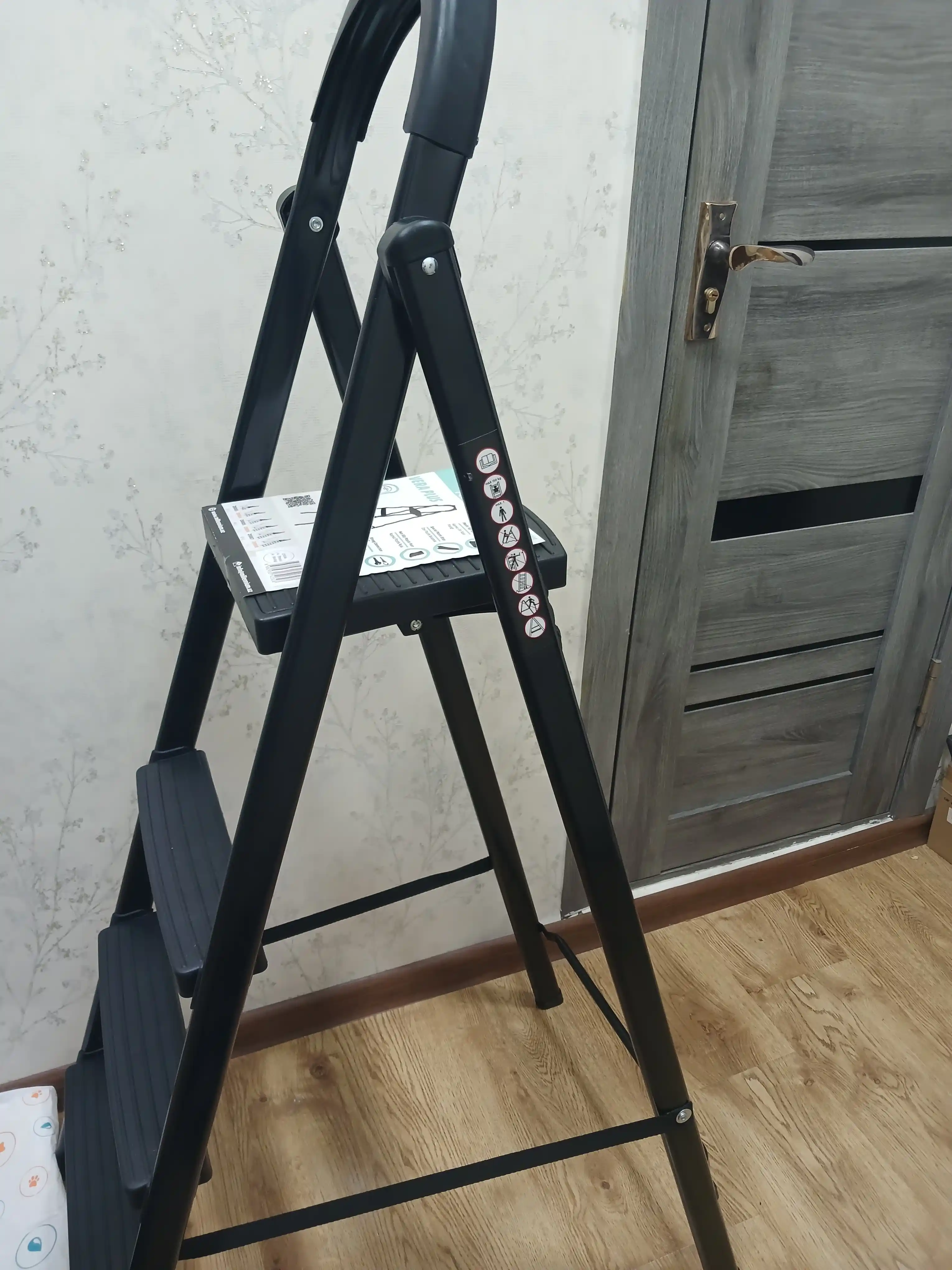 Millennium EuroTower narvoni, 4, 5, 6, 7 pog‘ona, 150 kg, metall, buklanadigan