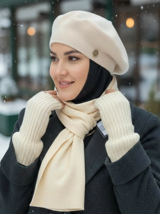 Ayollar to‘plami, beret, sharf va qalpoq mitenlari - qishki bosh kiyim, 3 tasi 1 da