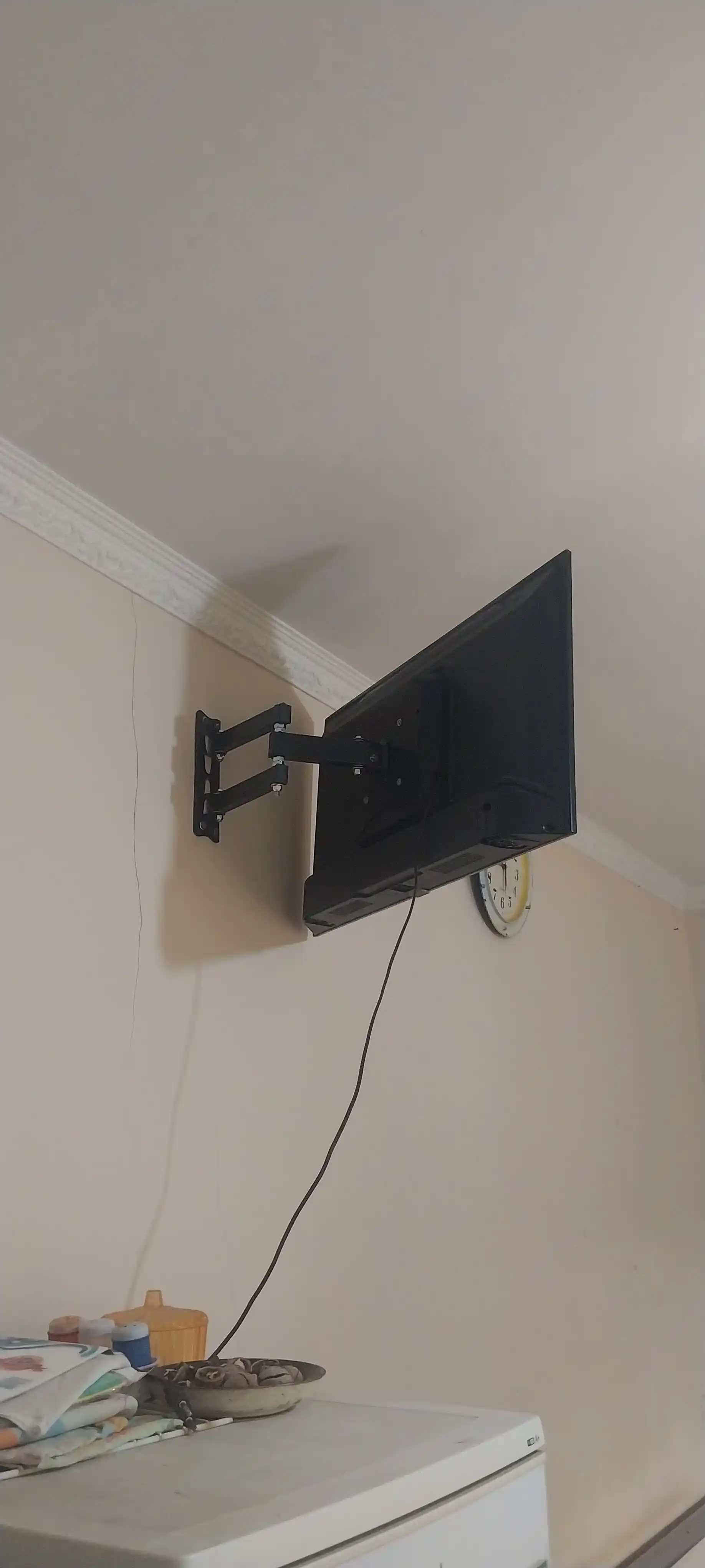 Televizor uchun kronshteyn INNOTECH MIDDLE 17''-42''