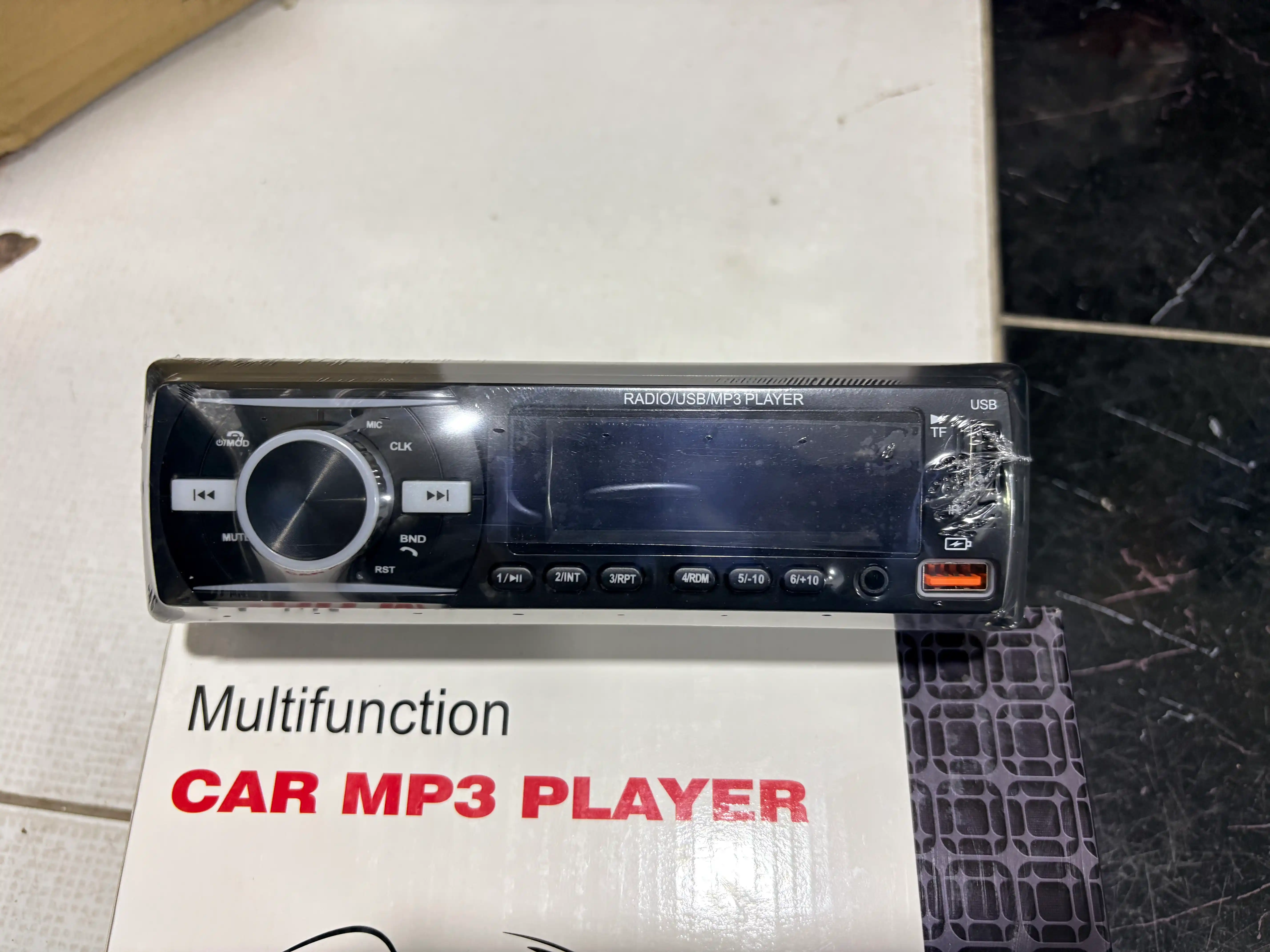 Pioneer avto magnitafon universal Blutus fleshka aux radio bor ovozi 63 gacham 12 volt