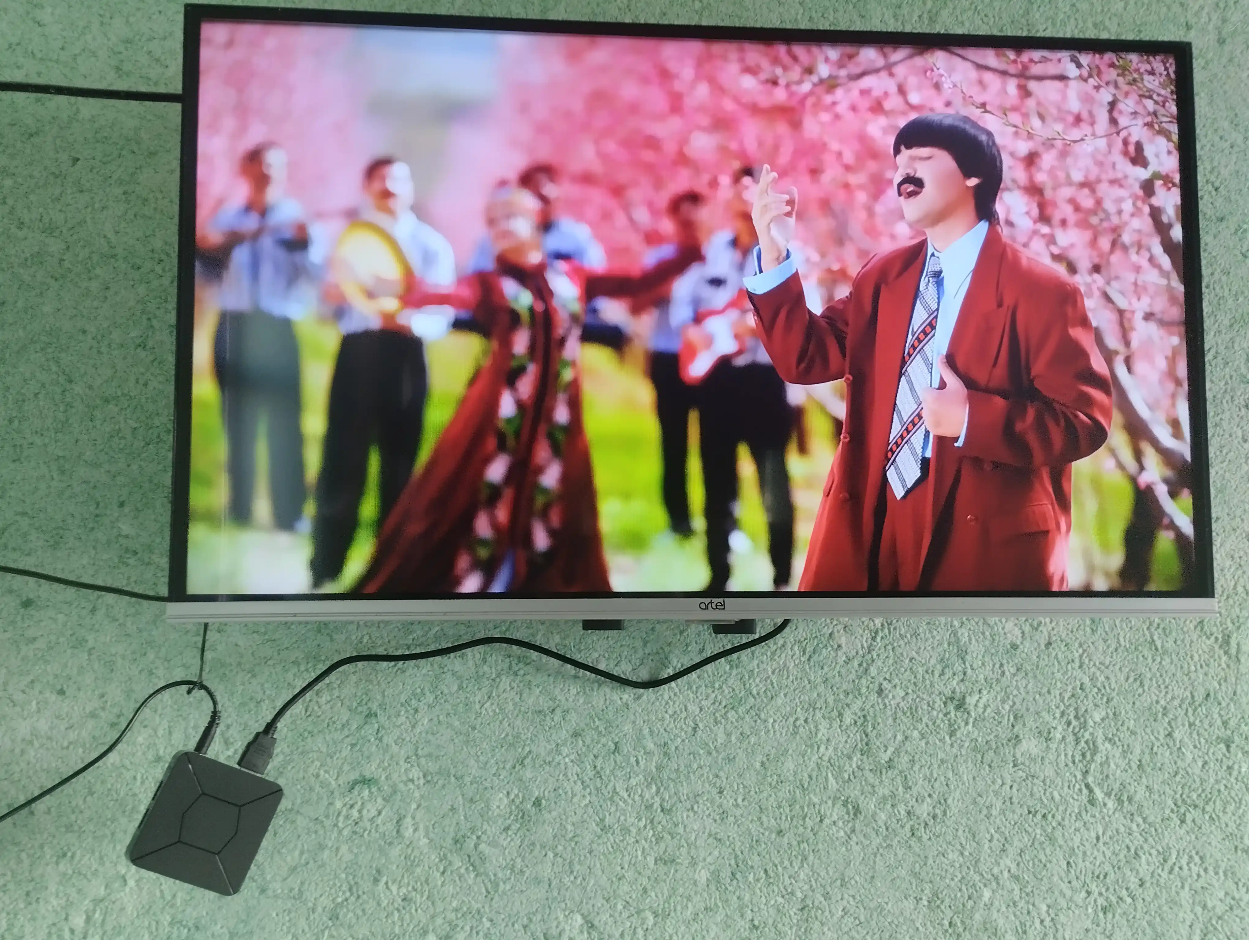 Smart Box tv televizor uchun pristavka TV box Q5, Z6, Z8 Pro, X Box, P5, P7 Android TV