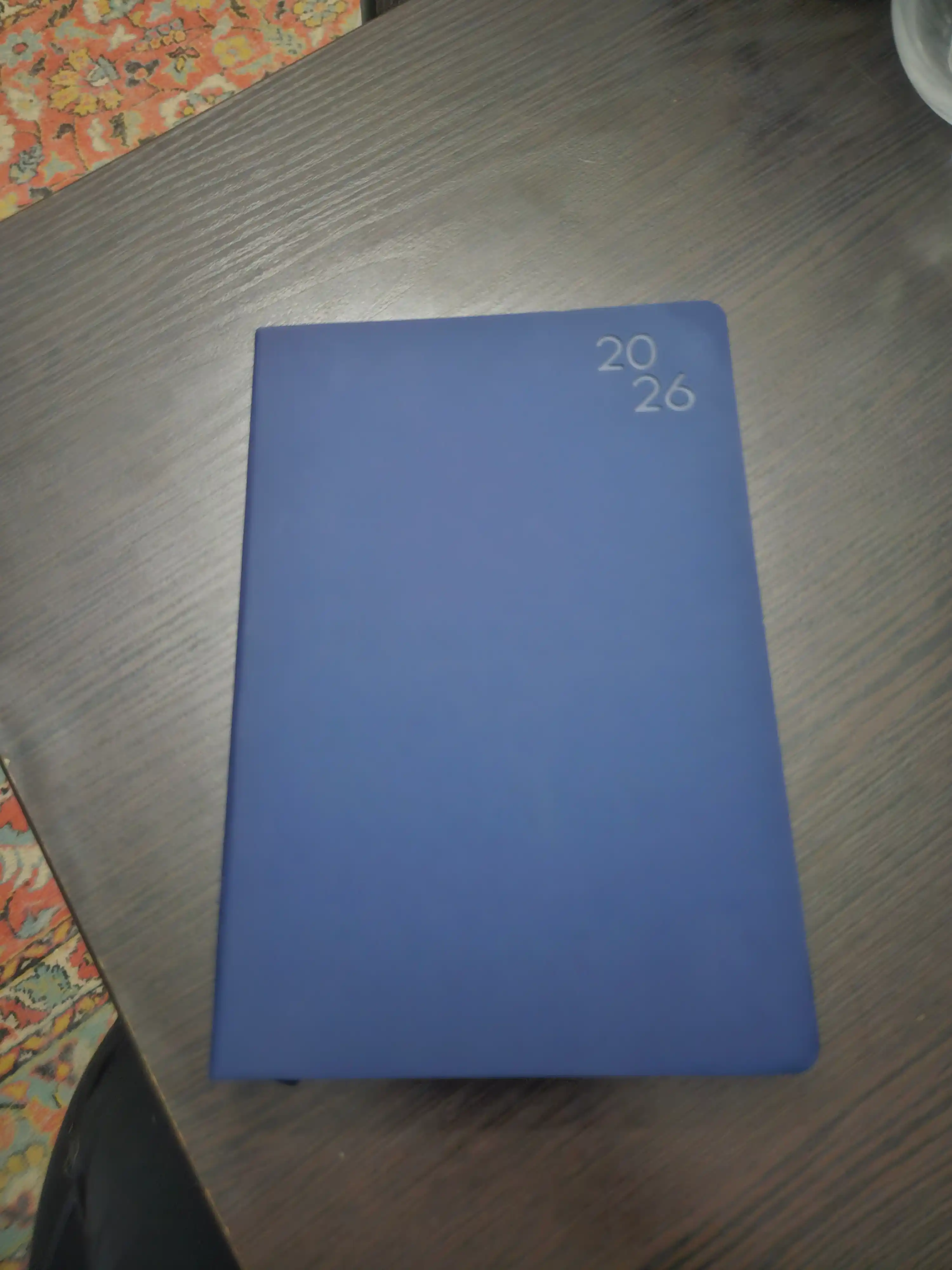 A5 "Soft Touch" kundaligi, 176 l, sanasi ko‘rsatilgan, yumshoq muqova, yon tomoni rangli