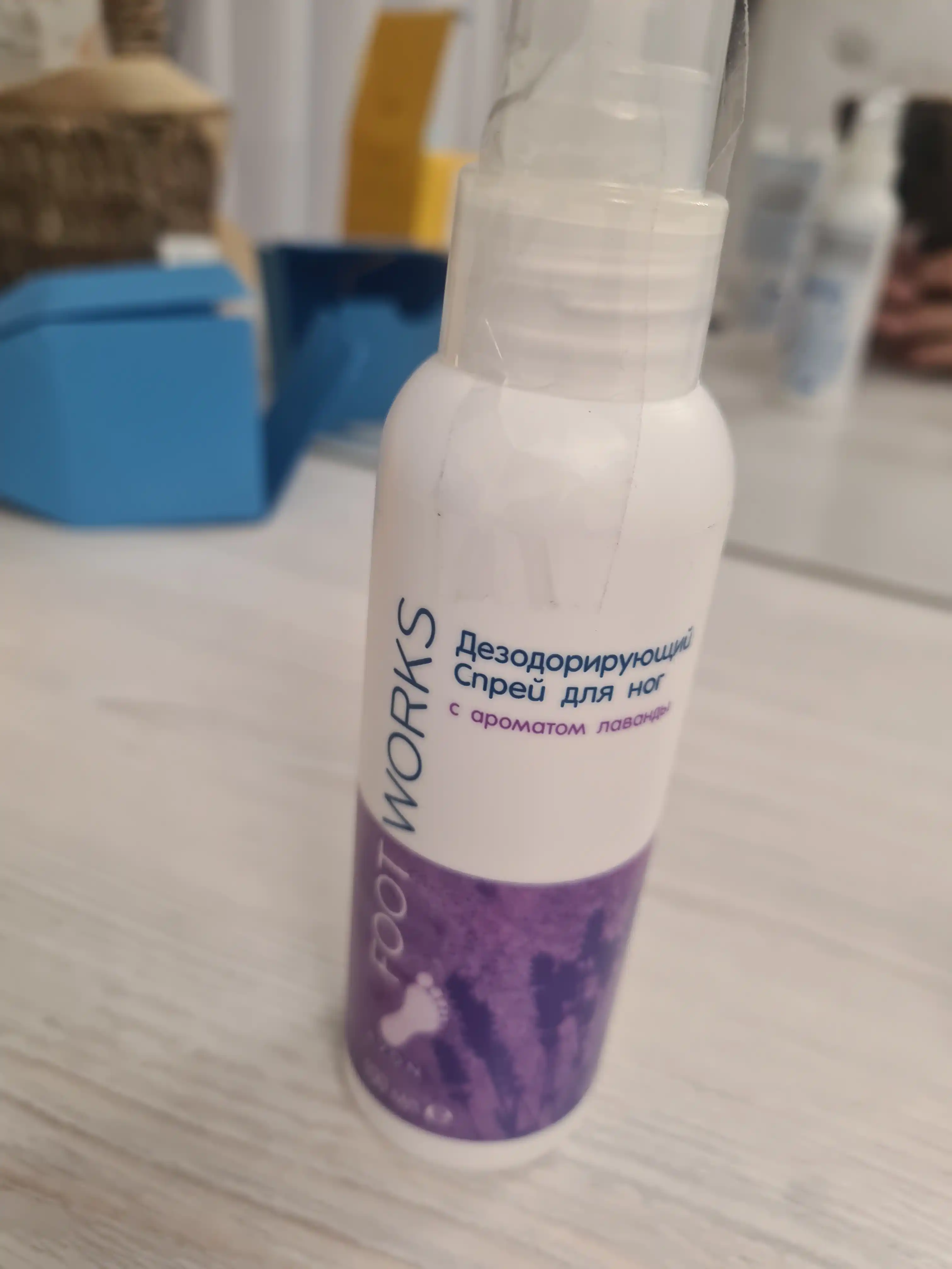 Спрей для ног Avon Foot Works, с ароматом лаванды, 100 мл