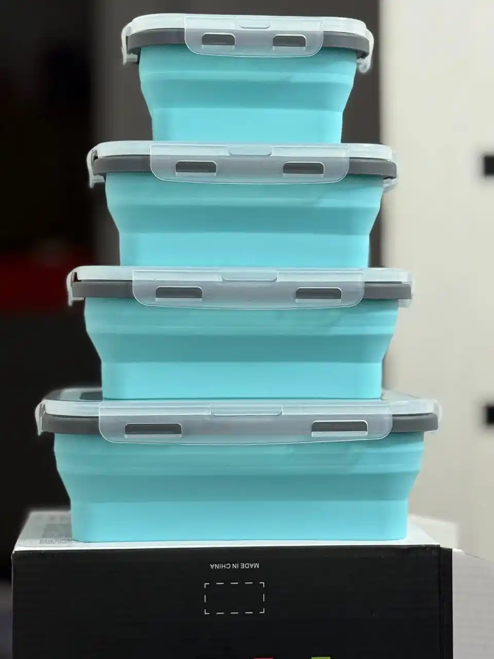 Набор складных силиконовых контейнеров для еды — 4 штуки, с крышками