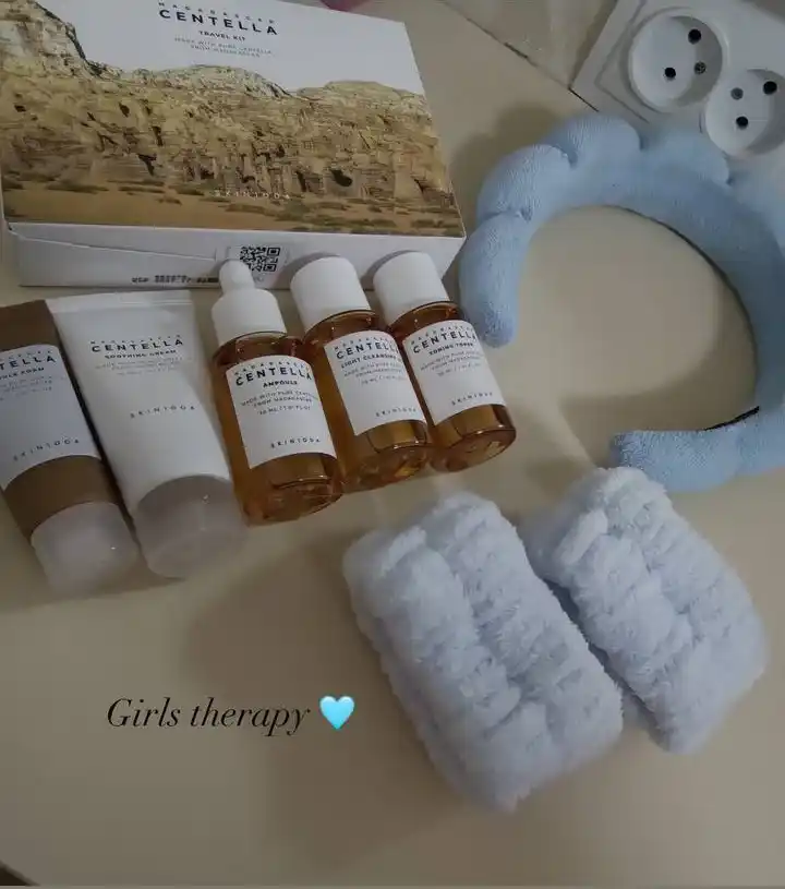 Terini parvarish qilish to'plami Skin 1004 Madagascar Centella Travel Kit, mini set