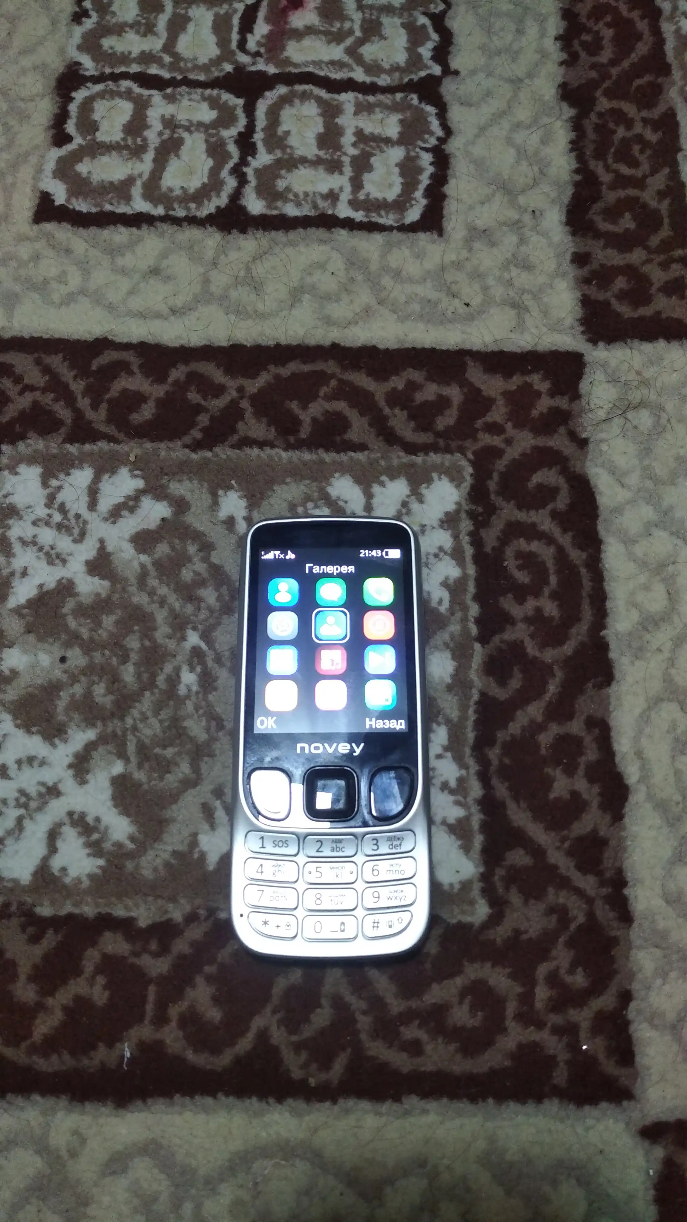 Novey N630 mobil telefon, metall, IPS displey, kamera, Dual SIM