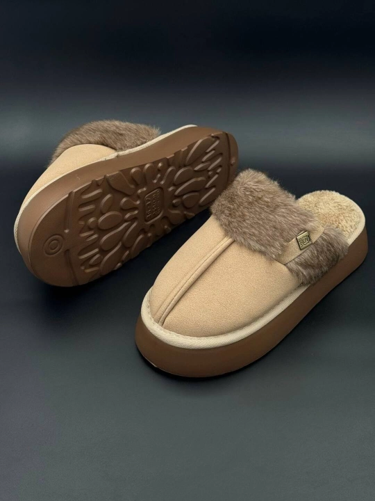 Qisqa qishki ugg botinkalari