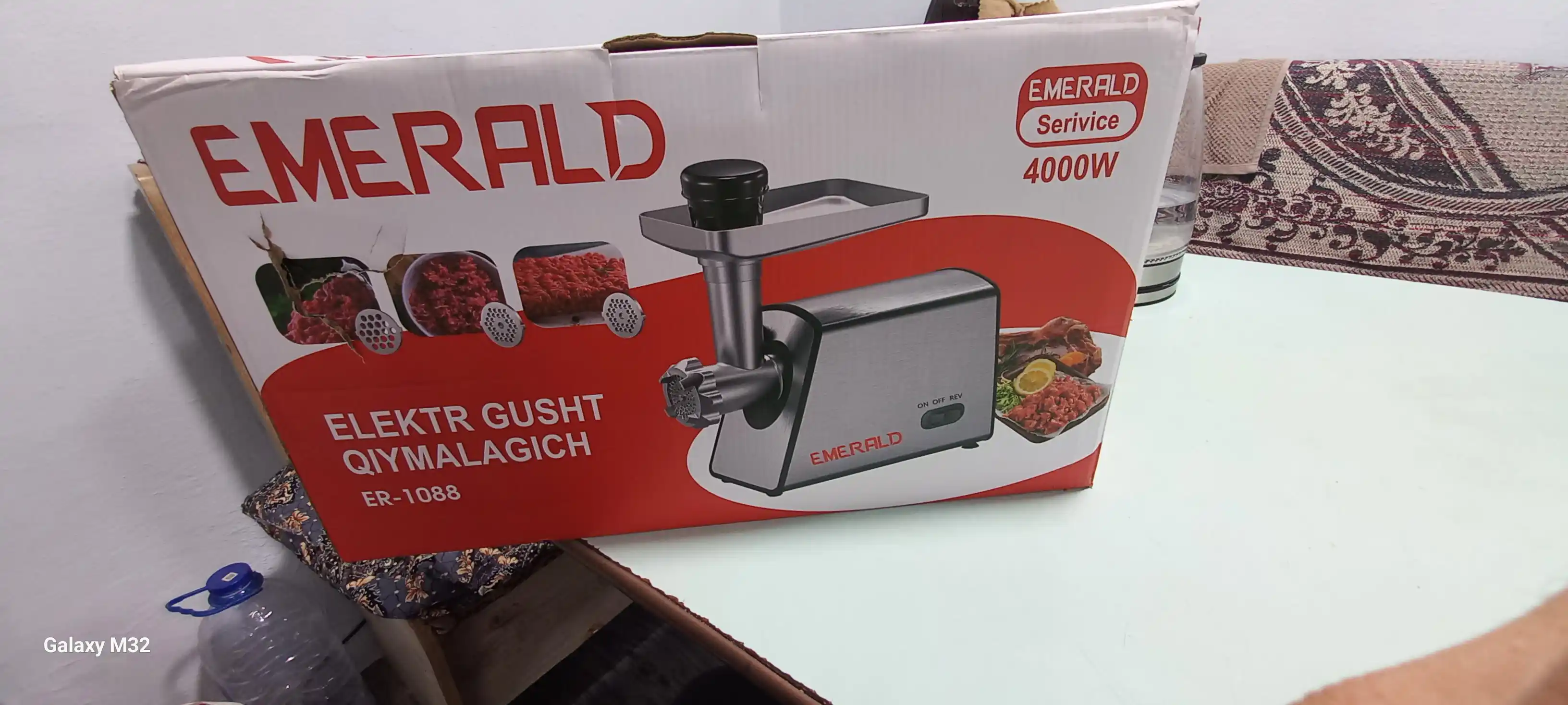 Go'sht maydalagich elektr 6 tasi 1 da, po'lat metall, revers funktsiya, quvvat 3000 Vt