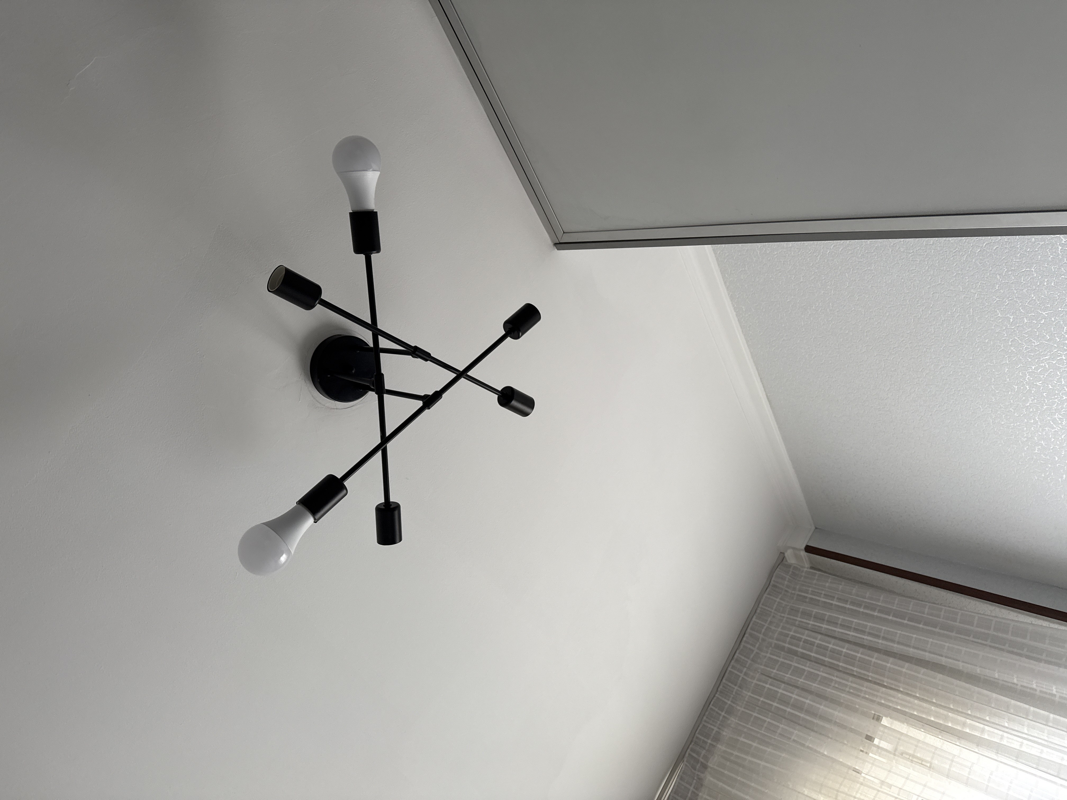Lyustra shift, loft uslubida, 6, 8 lampochka, osma lyuistra, oshxona va zalga qandillar