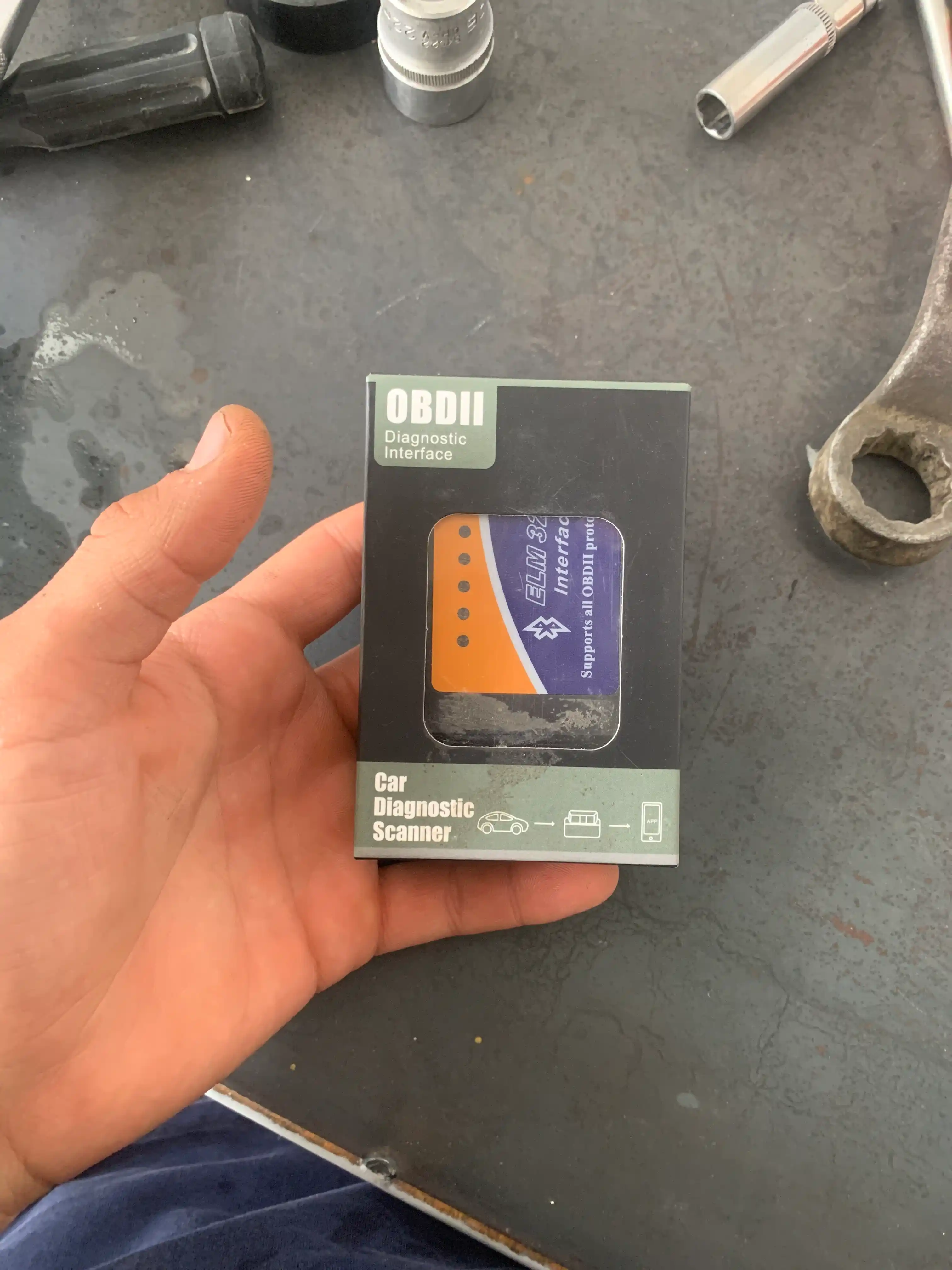 Диагностическое и тестовое устройство ELM327 Bluetooth OBD2 V2.1 считыватель кодов движка