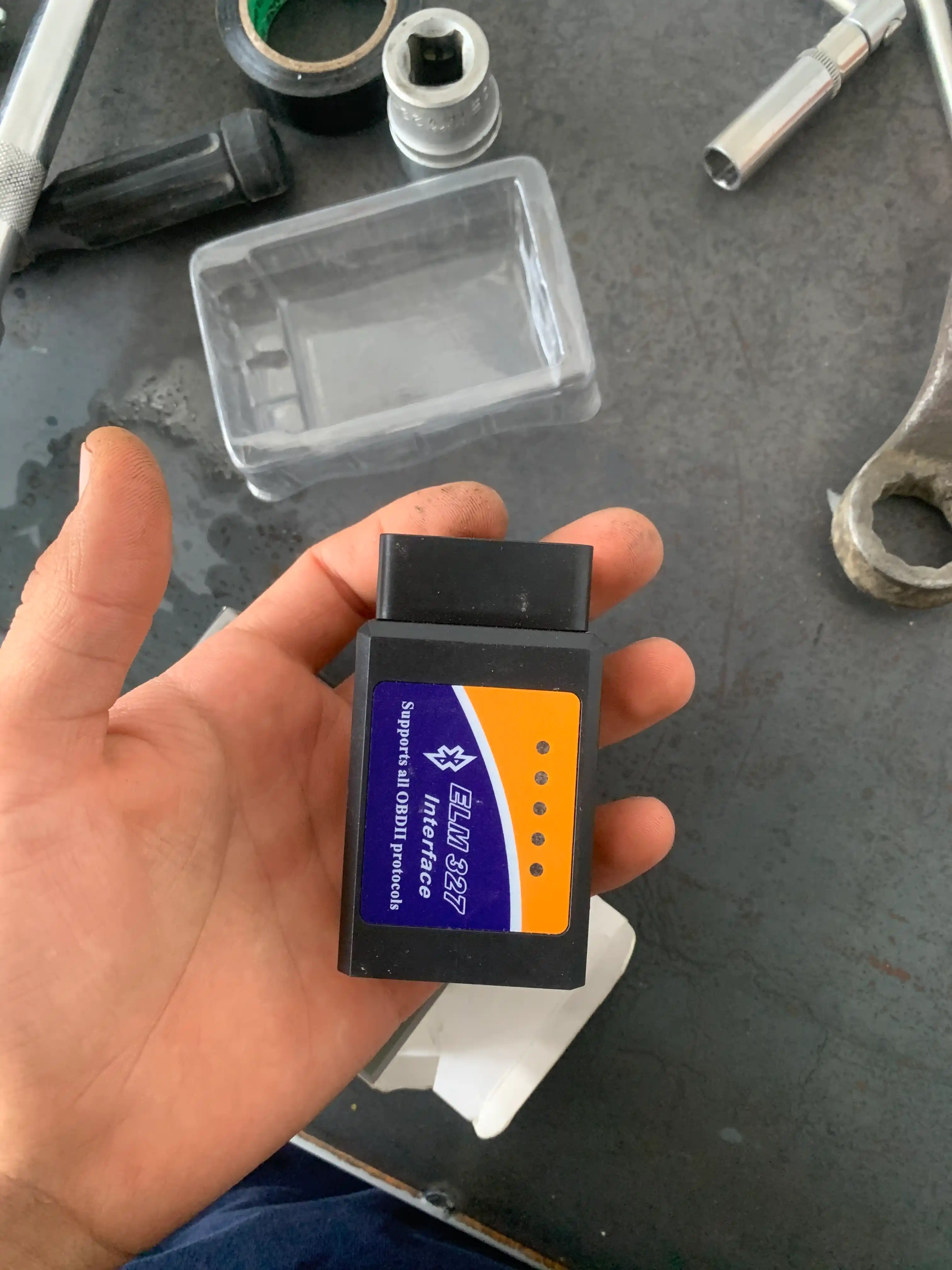Диагностическое и тестовое устройство ELM327 Bluetooth OBD2 V2.1 считыватель кодов движка