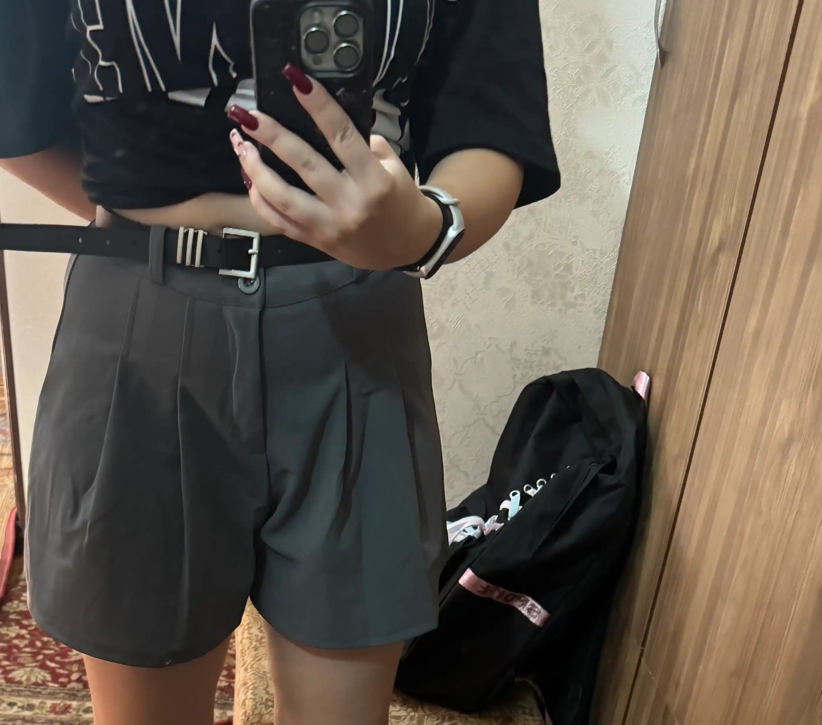 Klassik mini yubka, ayollar yubkasi, maktab yubkasi, kalta, ofis yubkasi, shortikli astar