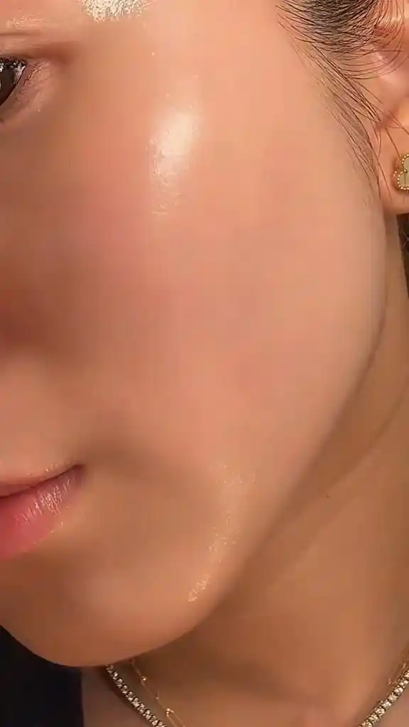 Увлажняющий ББ крем с гиалуроновой кислотой LIMONI Hyaluronic Ultra Moisture BB Cream 15мл