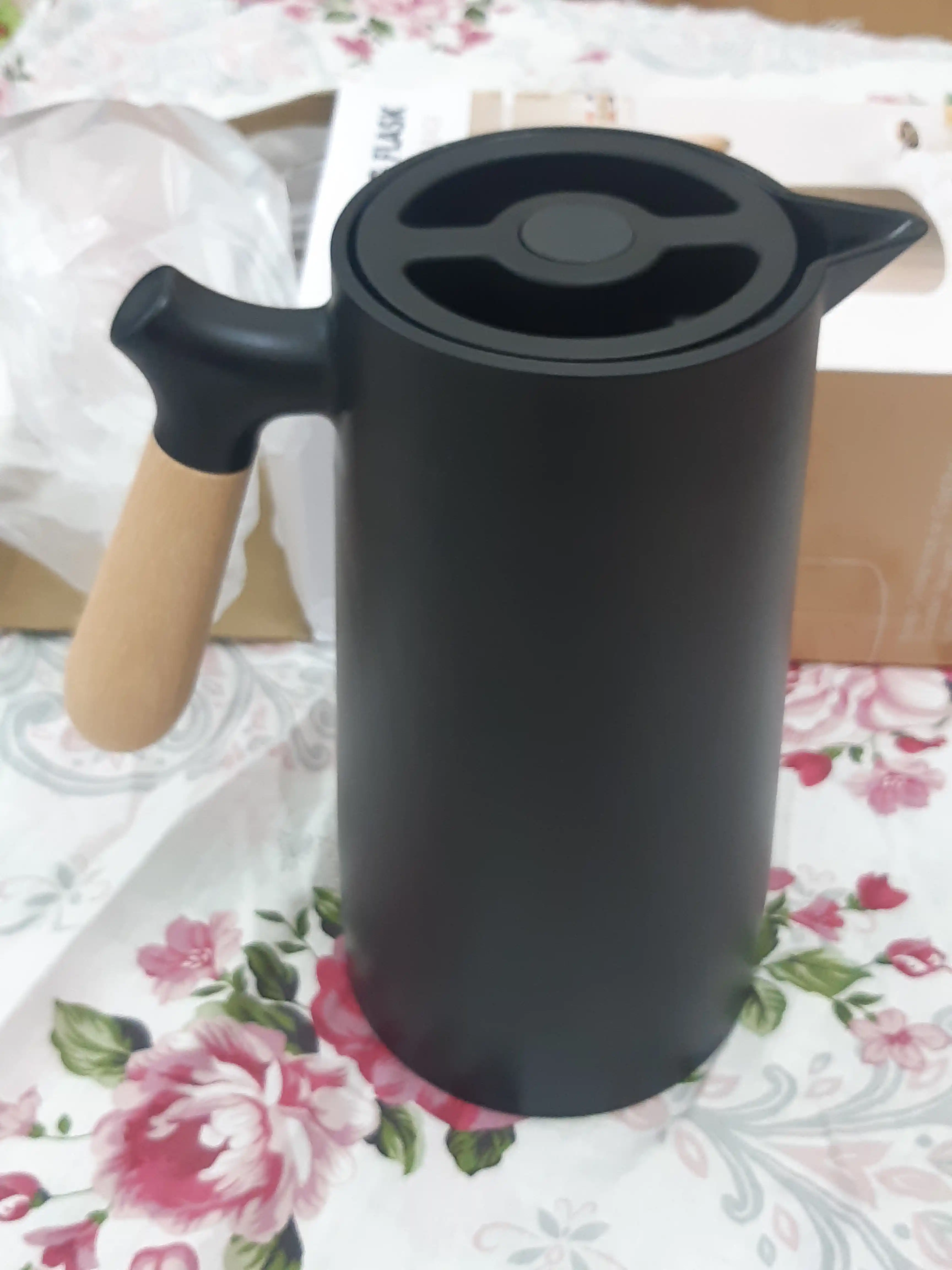 Termos choynak choy kofe va suv uchun issiq va sovuqni saqlaydi shisha kolbali, 1 litr