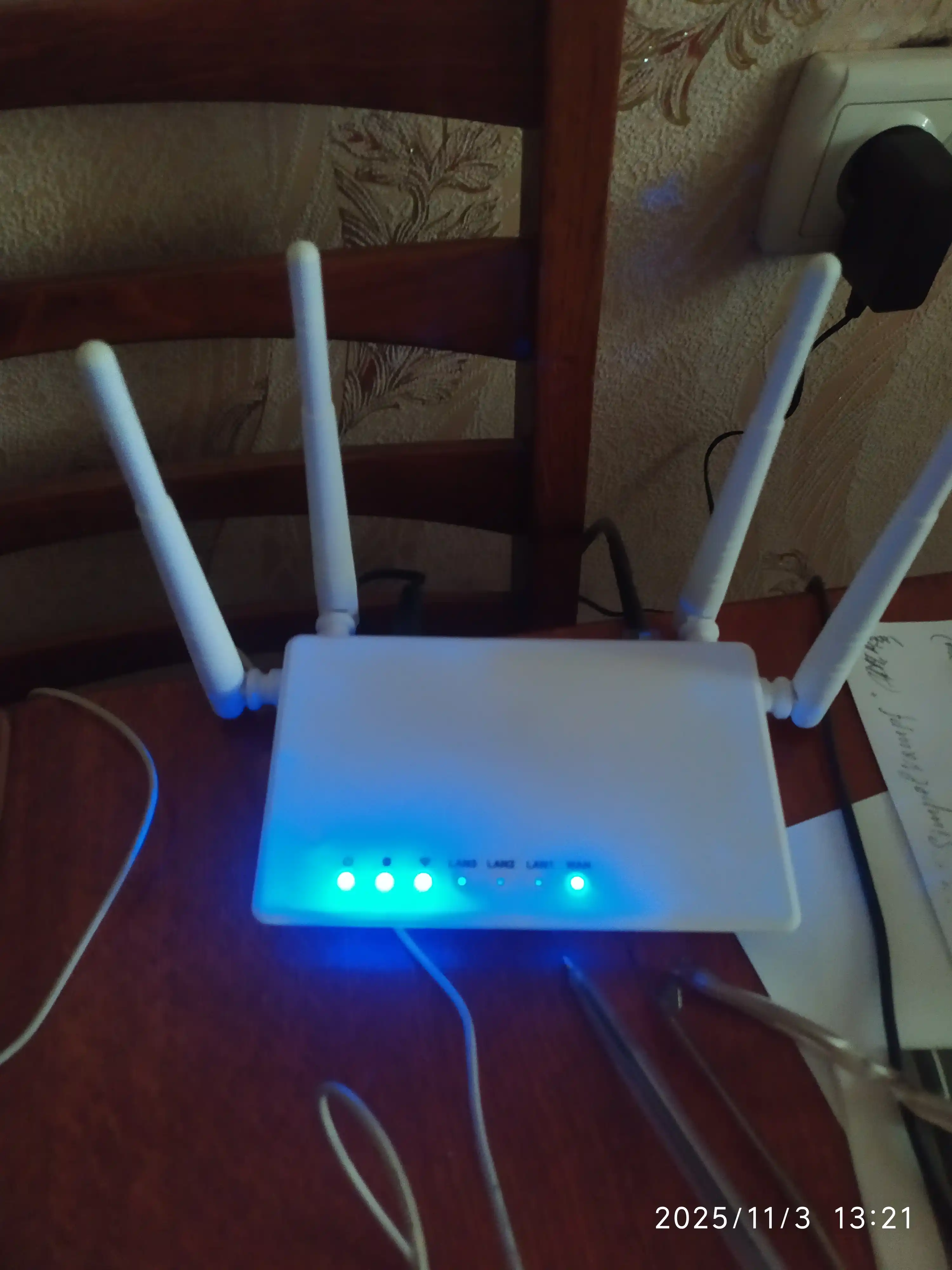 Роутер Wi Fi 2.4G, усилитель сигнала