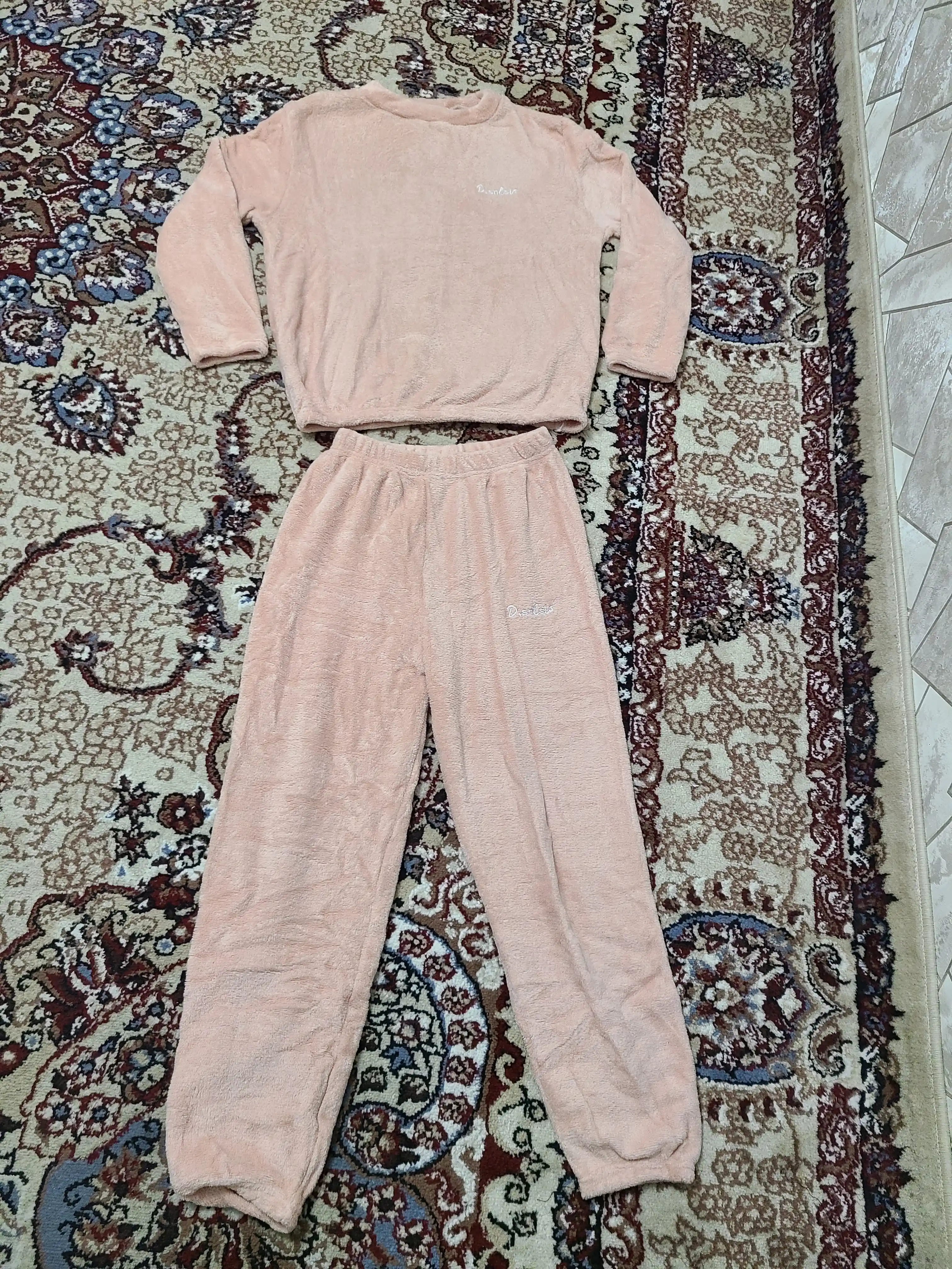 Ayollar va qizlar uchun pijama, uy kiyimi, qishgi pijama dvoyka komplekt