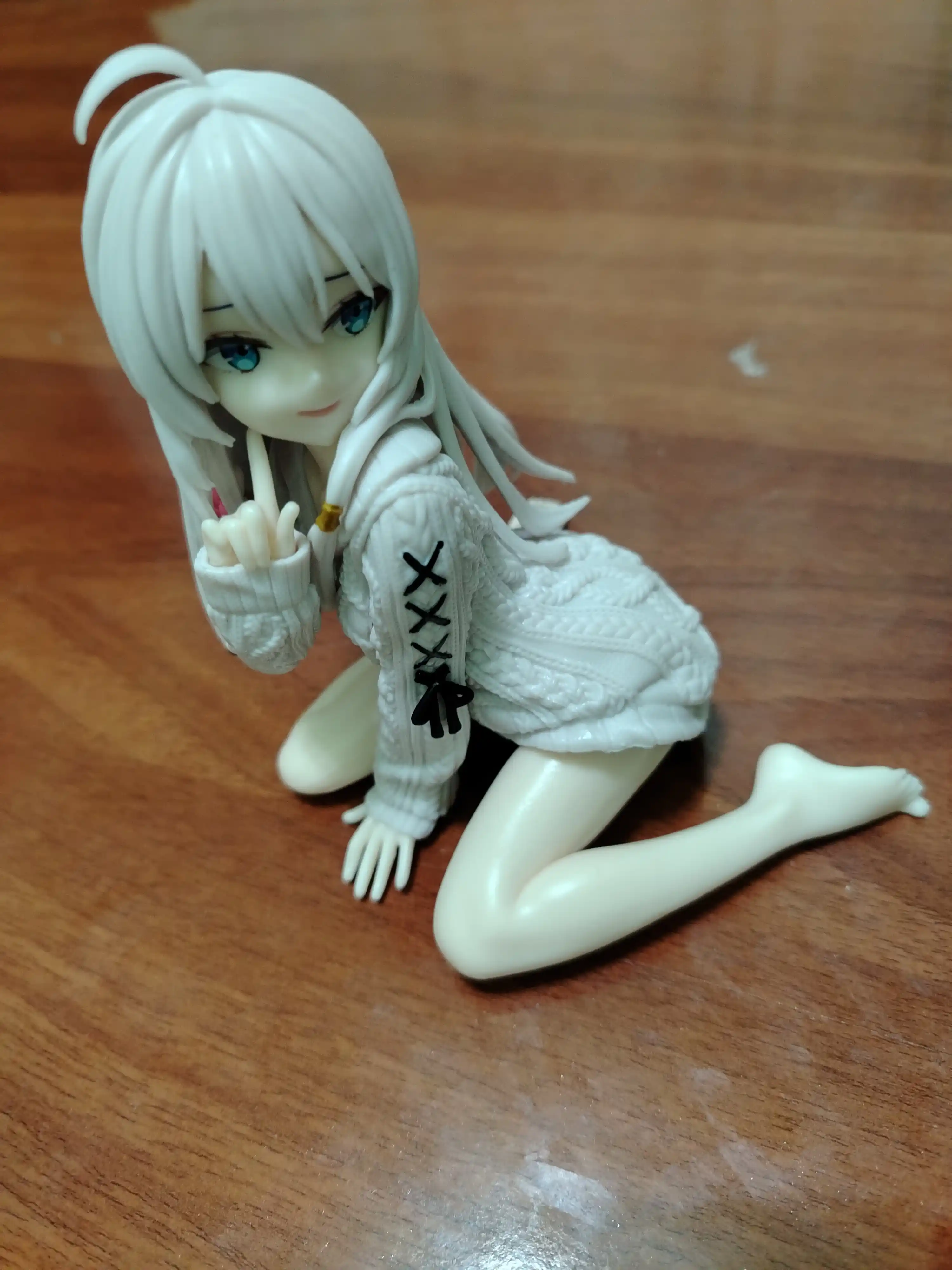 Anime "Elaynaning sayohati" dan figurka, 13 sm
