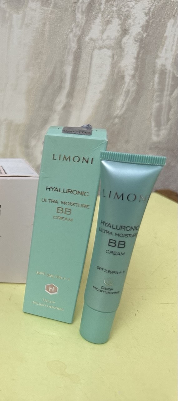 Увлажняющий ББ крем с гиалуроновой кислотой LIMONI Hyaluronic Ultra Moisture BB Cream 15мл