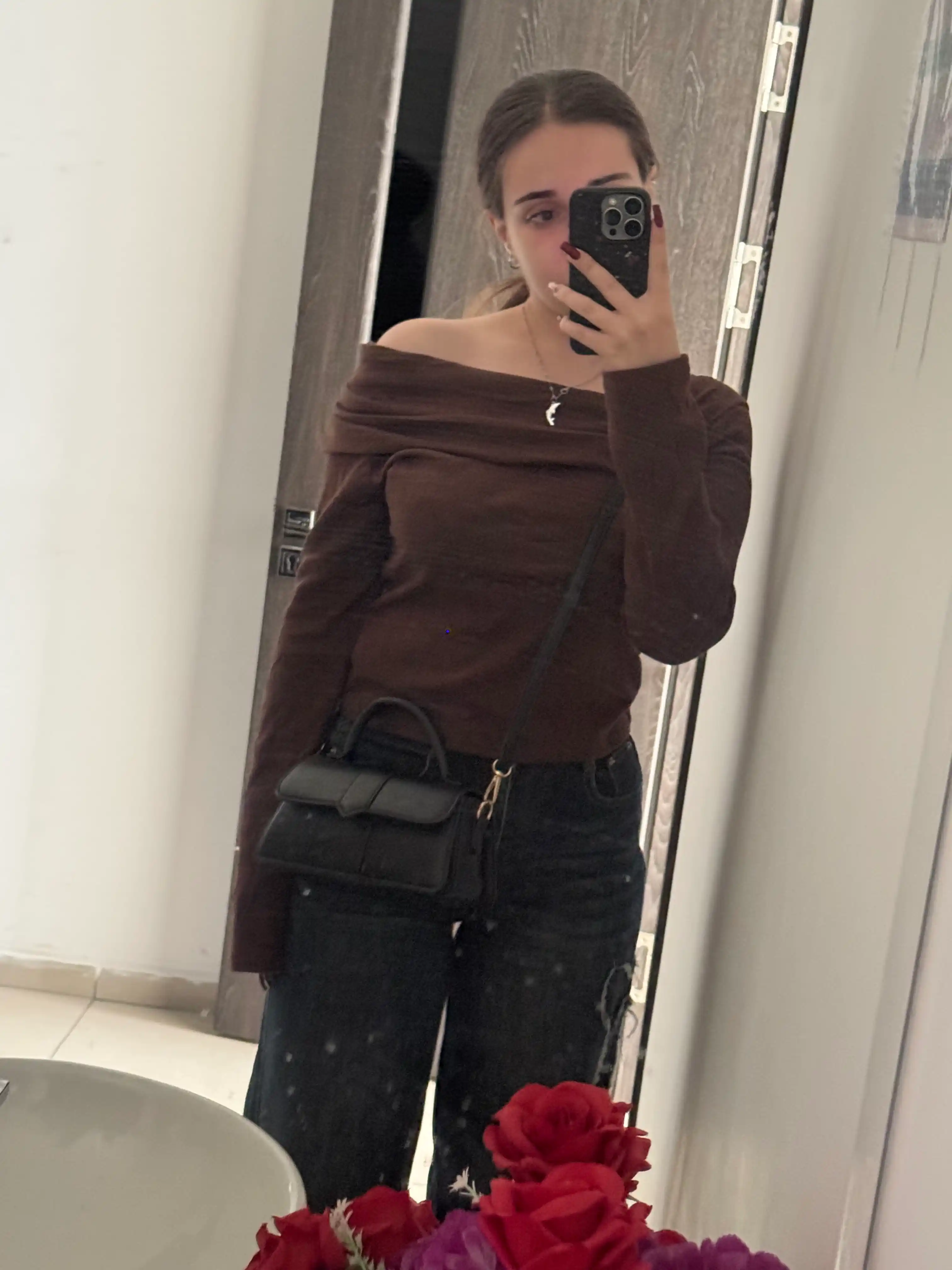 Ayollar uchun, drapirovkali, uzun yengli longsleeve