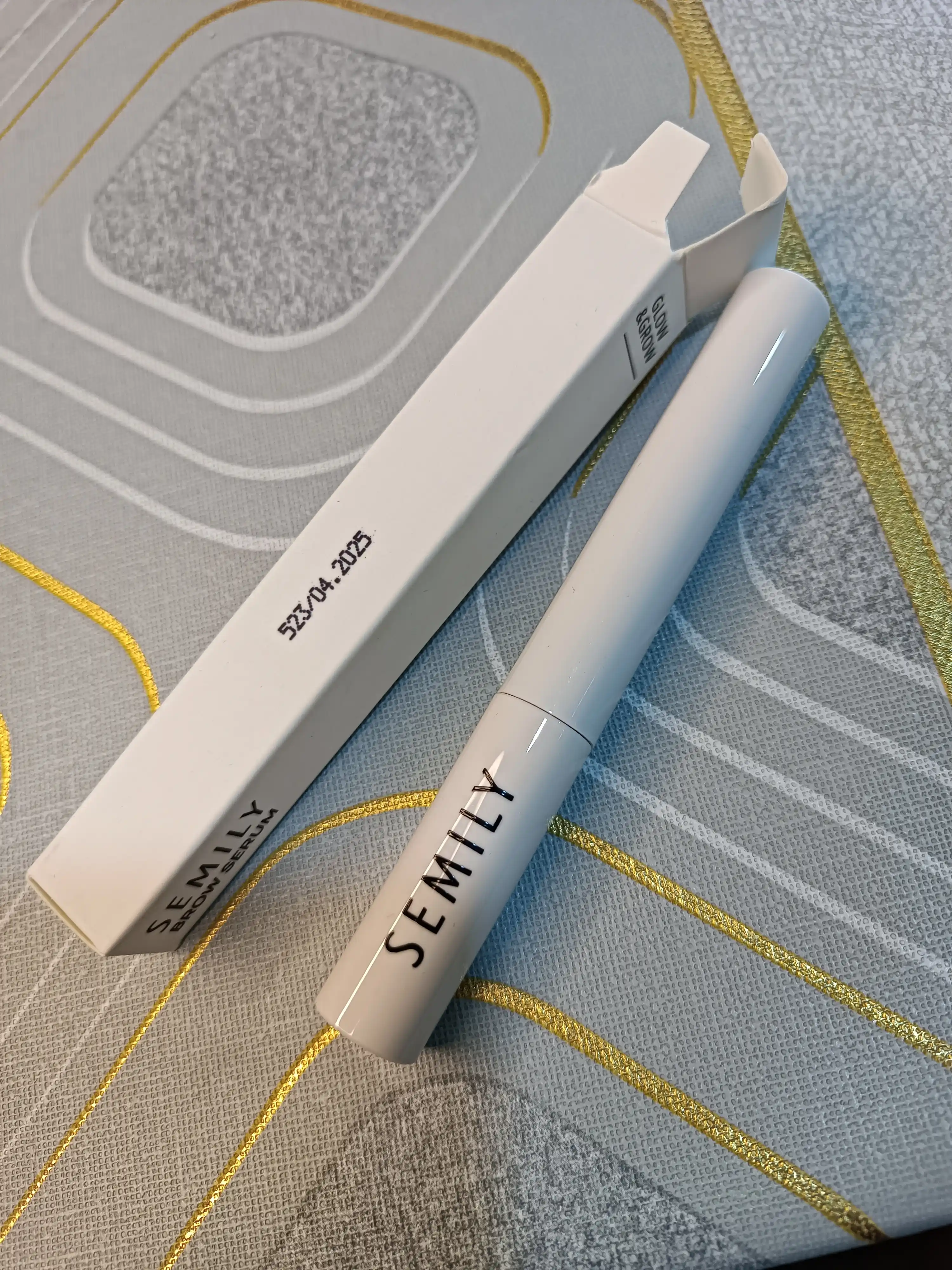 Сыворотка для роста ресниц и бровей SEMILY lash serum, 5 мл