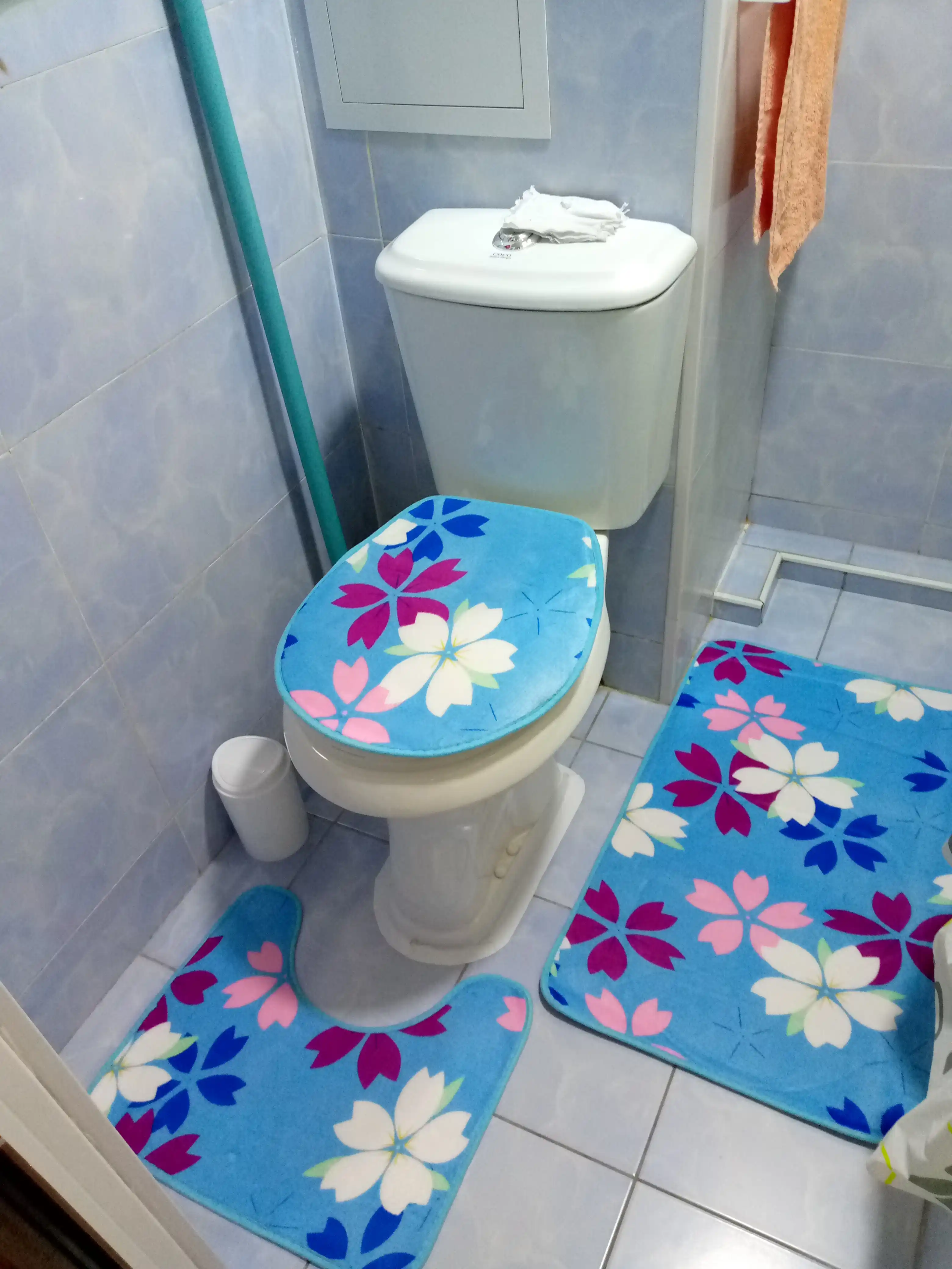 Vannaxona va hojatxona uchun yumshoq gilamchalar to‘plami